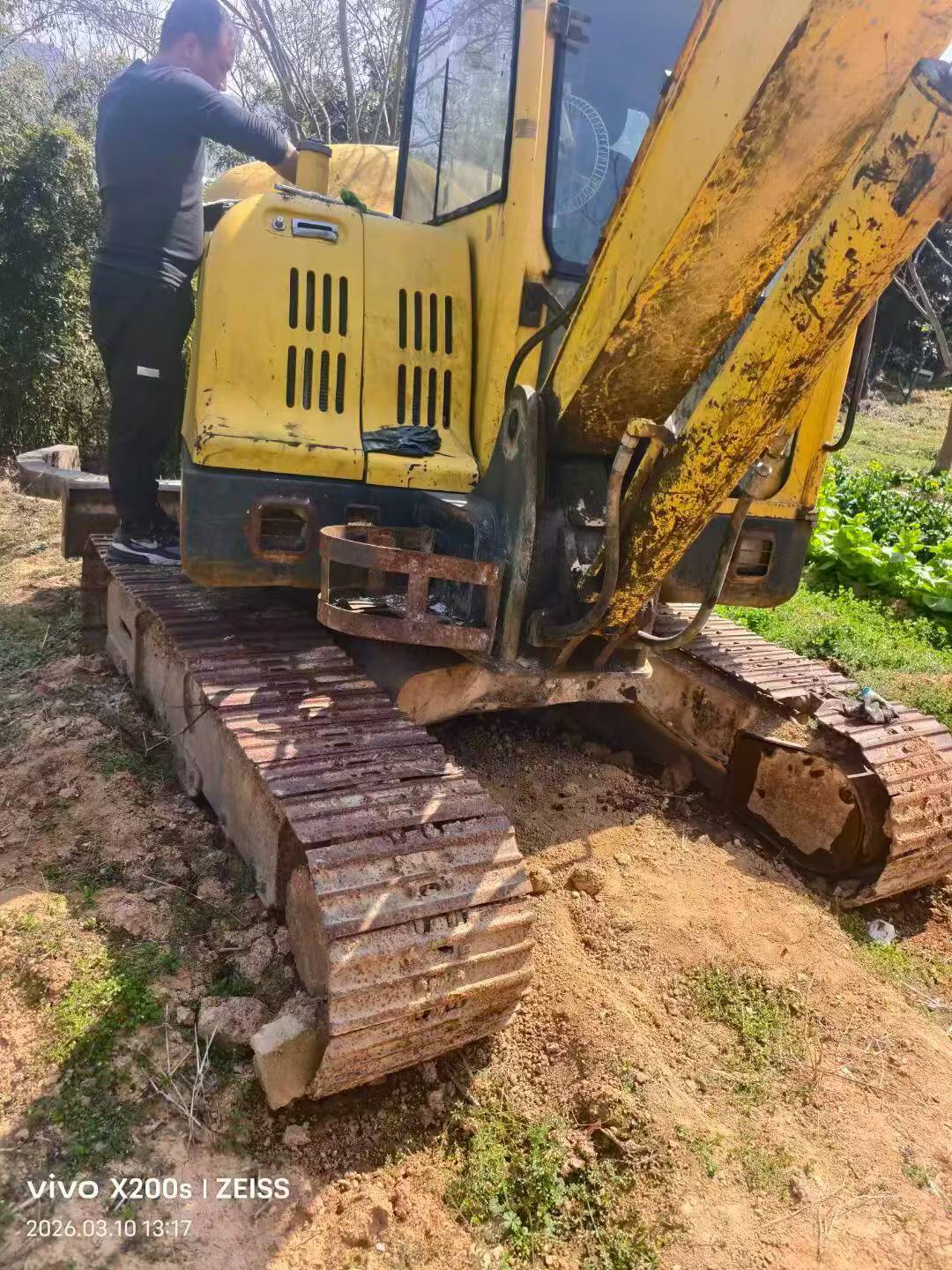 Buy Komatsu PC270-7 Used Excavator / 1