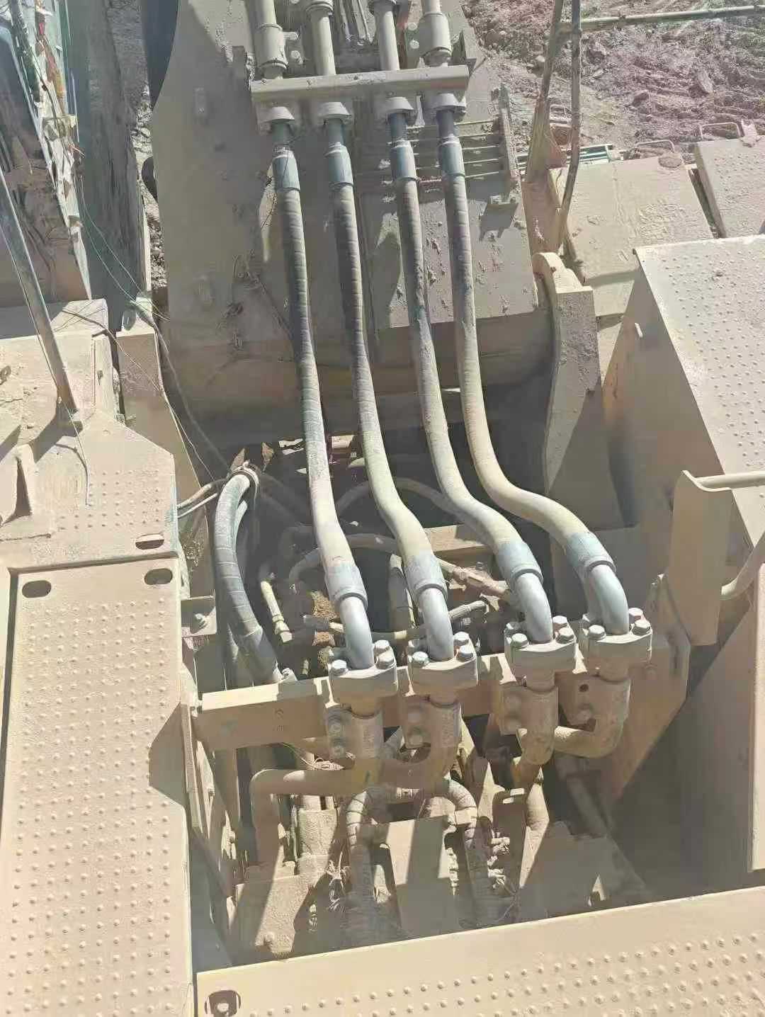 Used Caterpillar 374D Excavator 2021 Model / 5