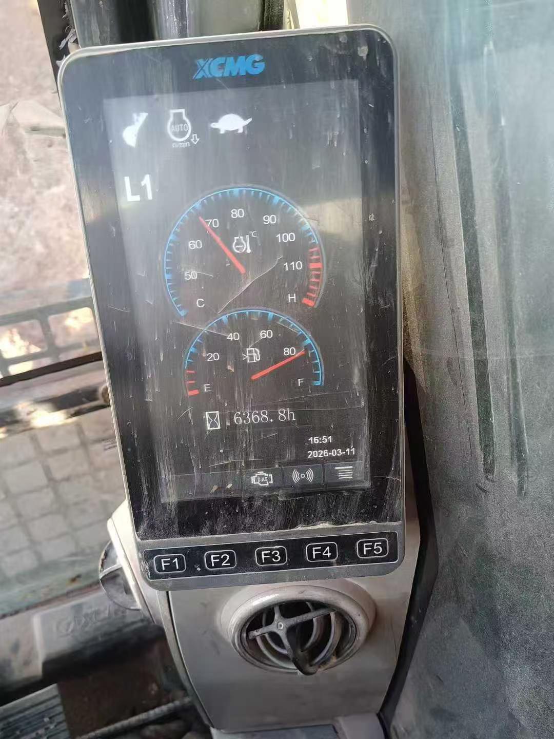 Buy XCMG XE400T Used Excavator / 1