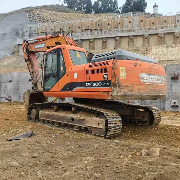 Buy Doosan S225 Used Excavator / 1
