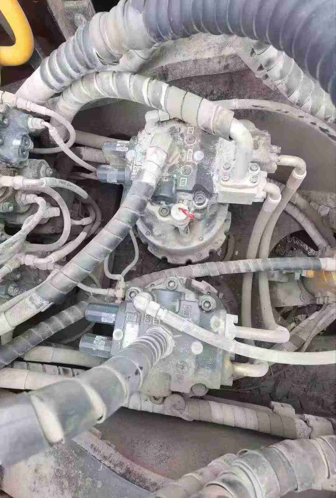 Used Hyundai R485LVS Excavator 2019 Model / 3