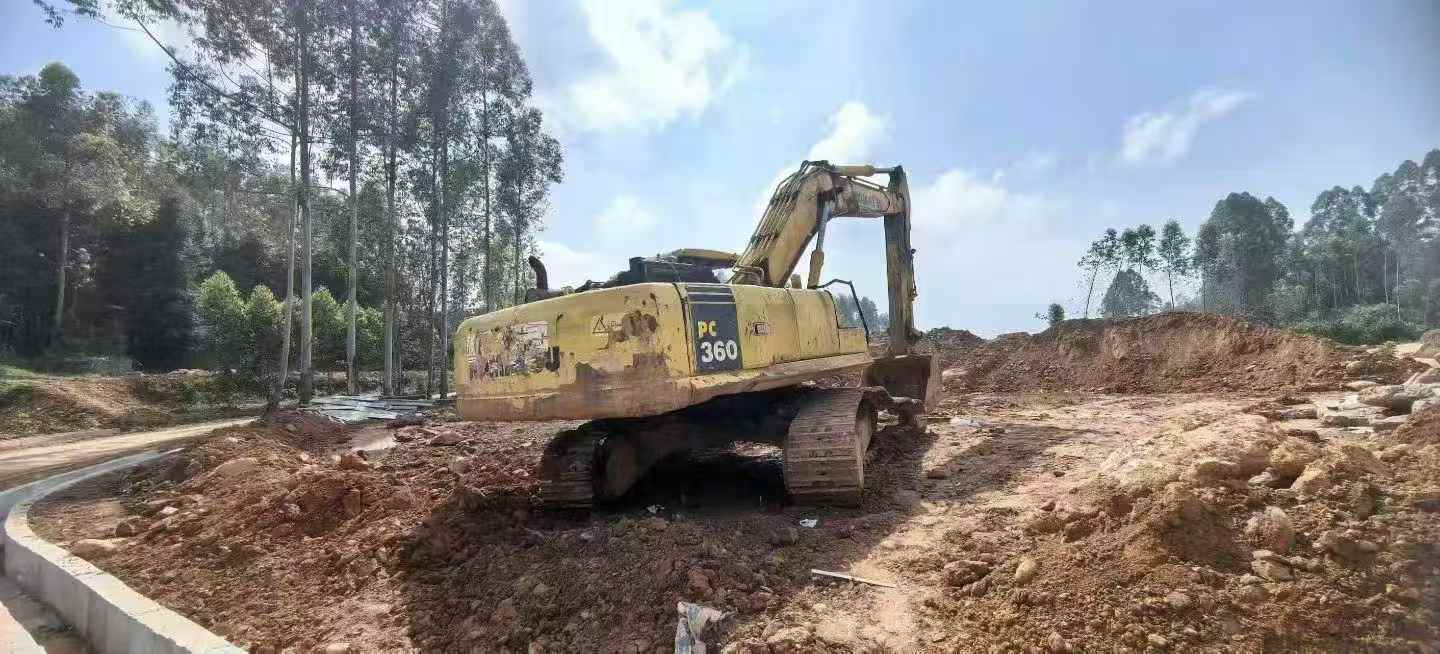 Buy Komatsu PC360-7 Used Excavator / 1