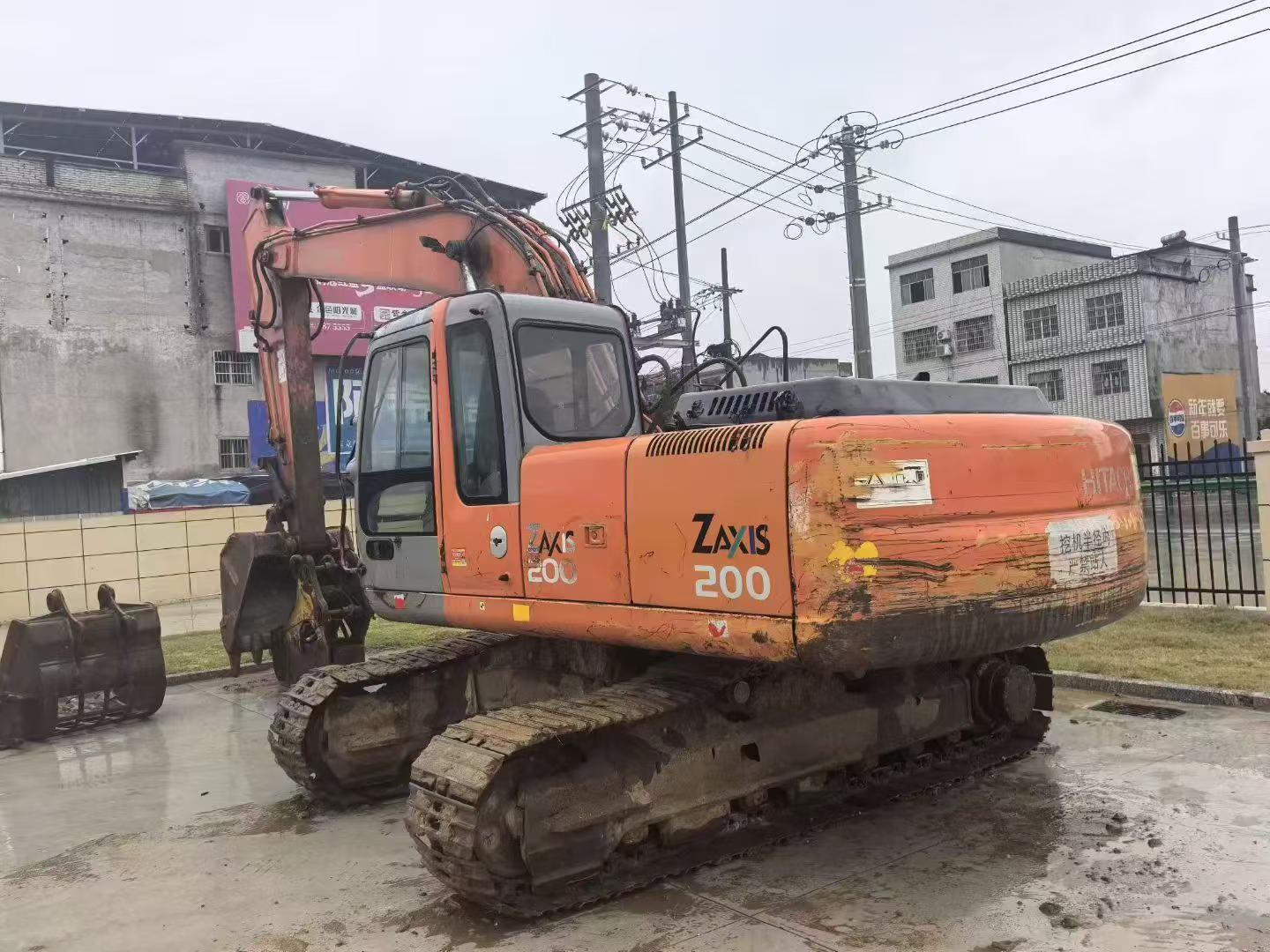 Buy Hitachi EX200 Used Excavator / 2 Used Hitachi EX200 Excavator 2013 Model / 2