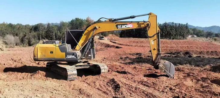 Buy XCMG XE135B Used Excavator / 1