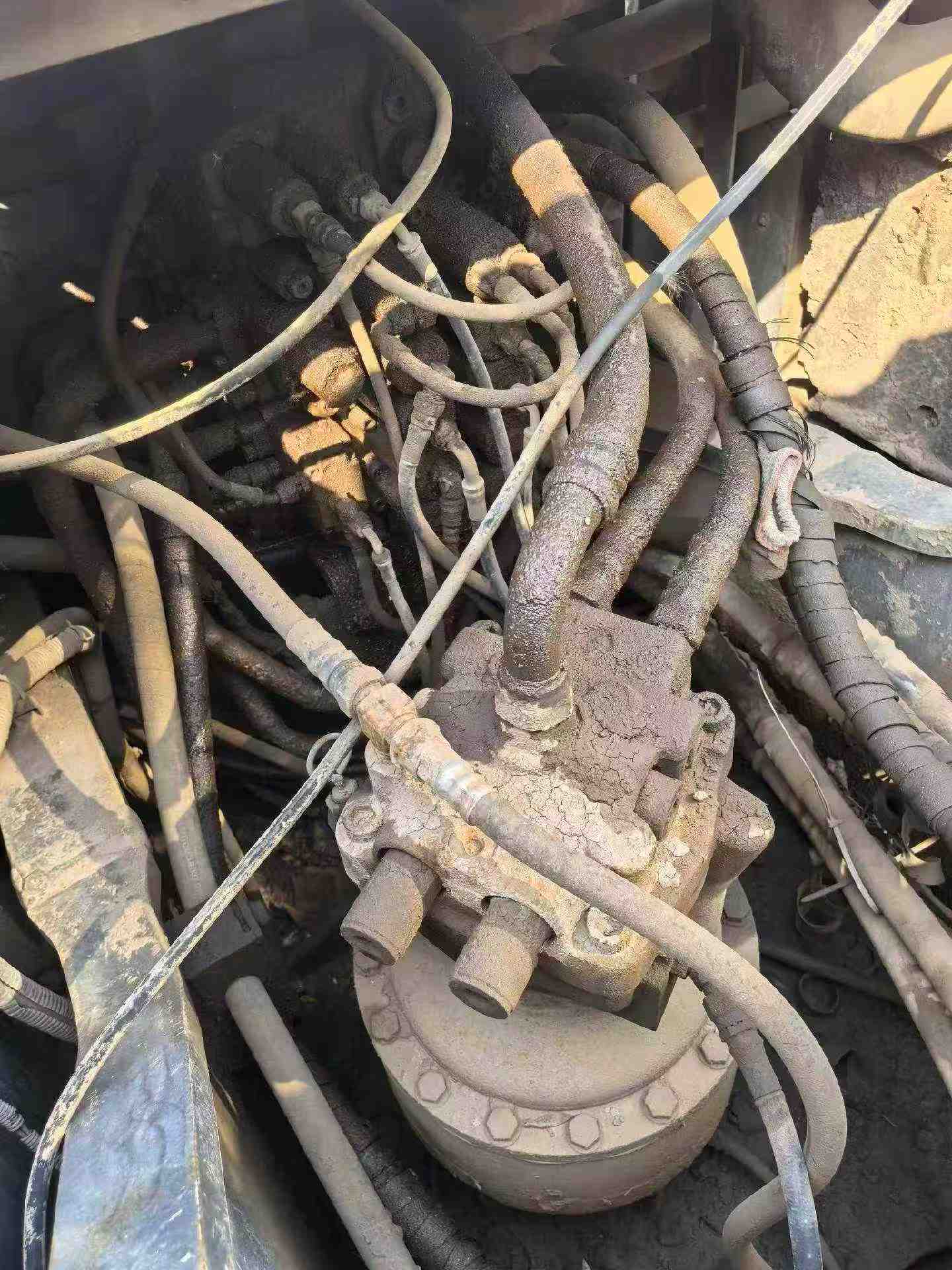 Buy Sumitomo SH220LC-3 Used Excavator / 6 Used Sumitomo SH220LC-3 Excavator 2016 Model / 6