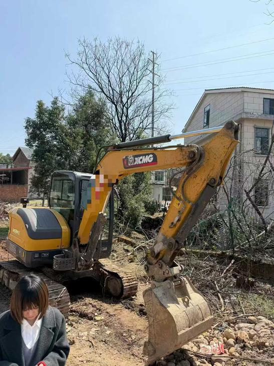 Buy XCMG XE55D Used Excavator / 1