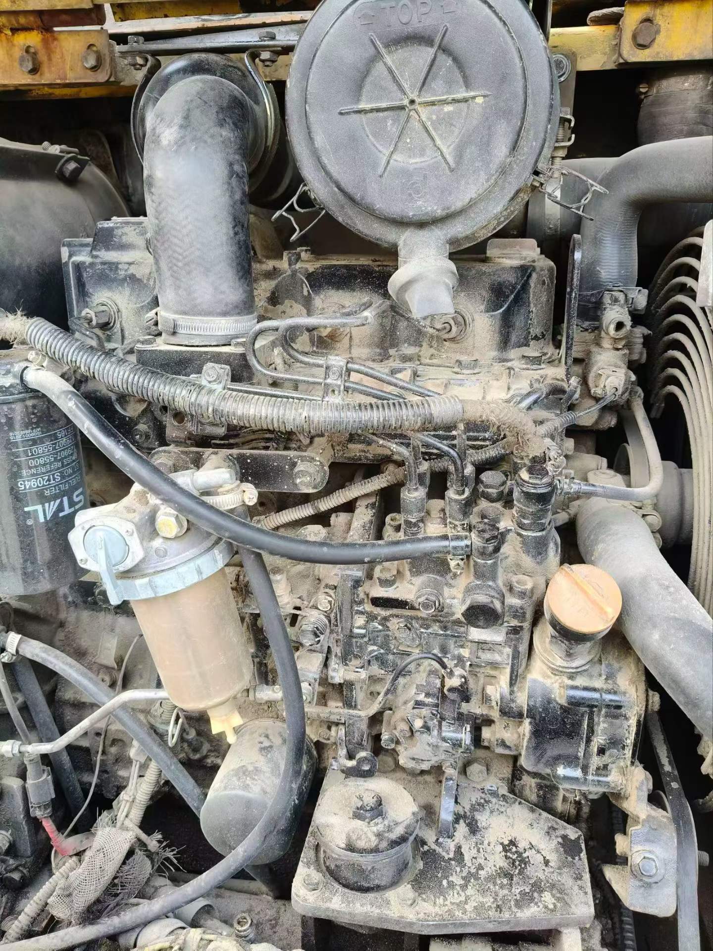 Buy Hyundai HX60 Used Excavator / 4 Used Hyundai HX60 Excavator 2016 Model / 4