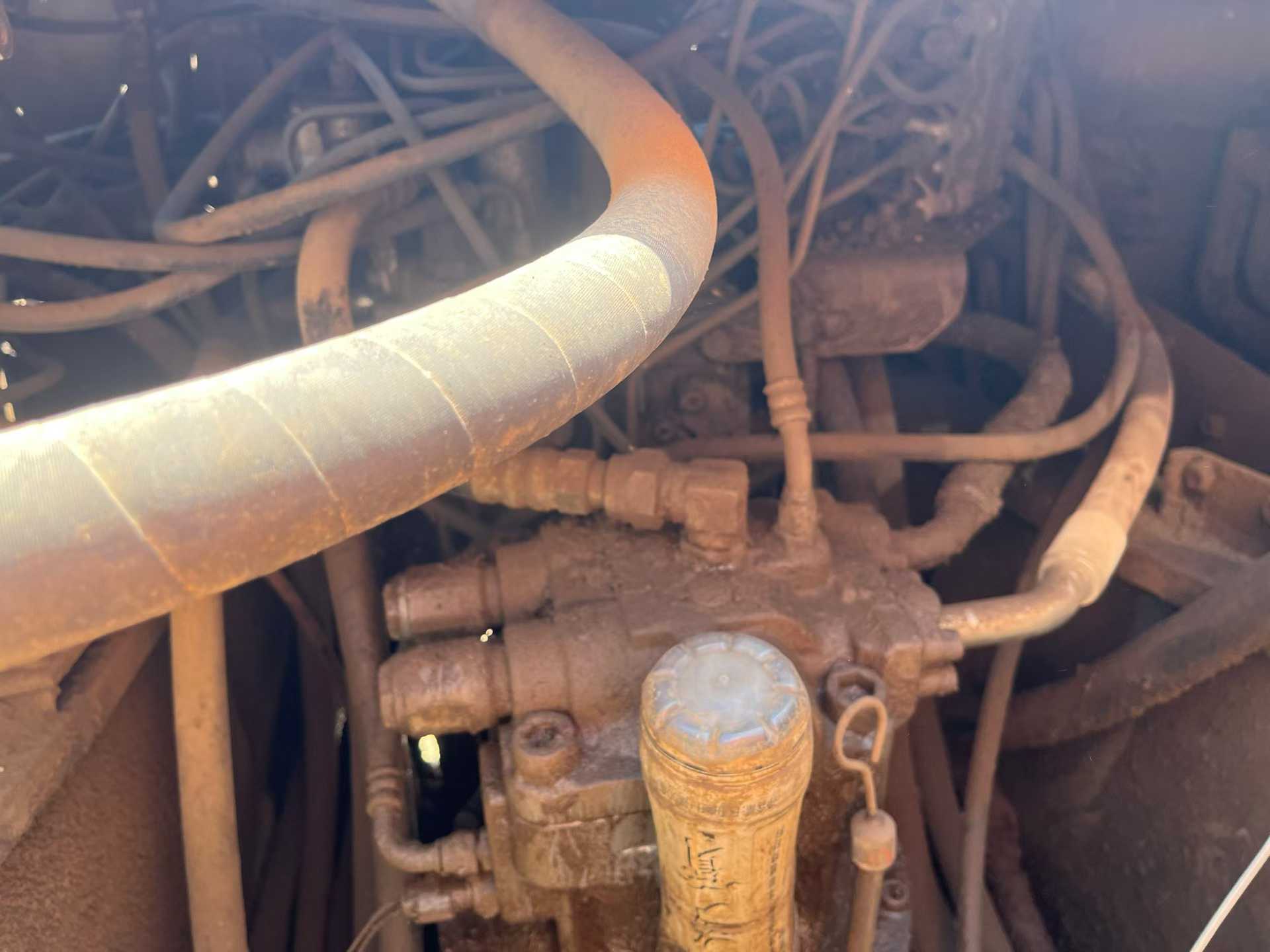 Used Hitachi ZX200-6 Excavator 2016 Model / 7