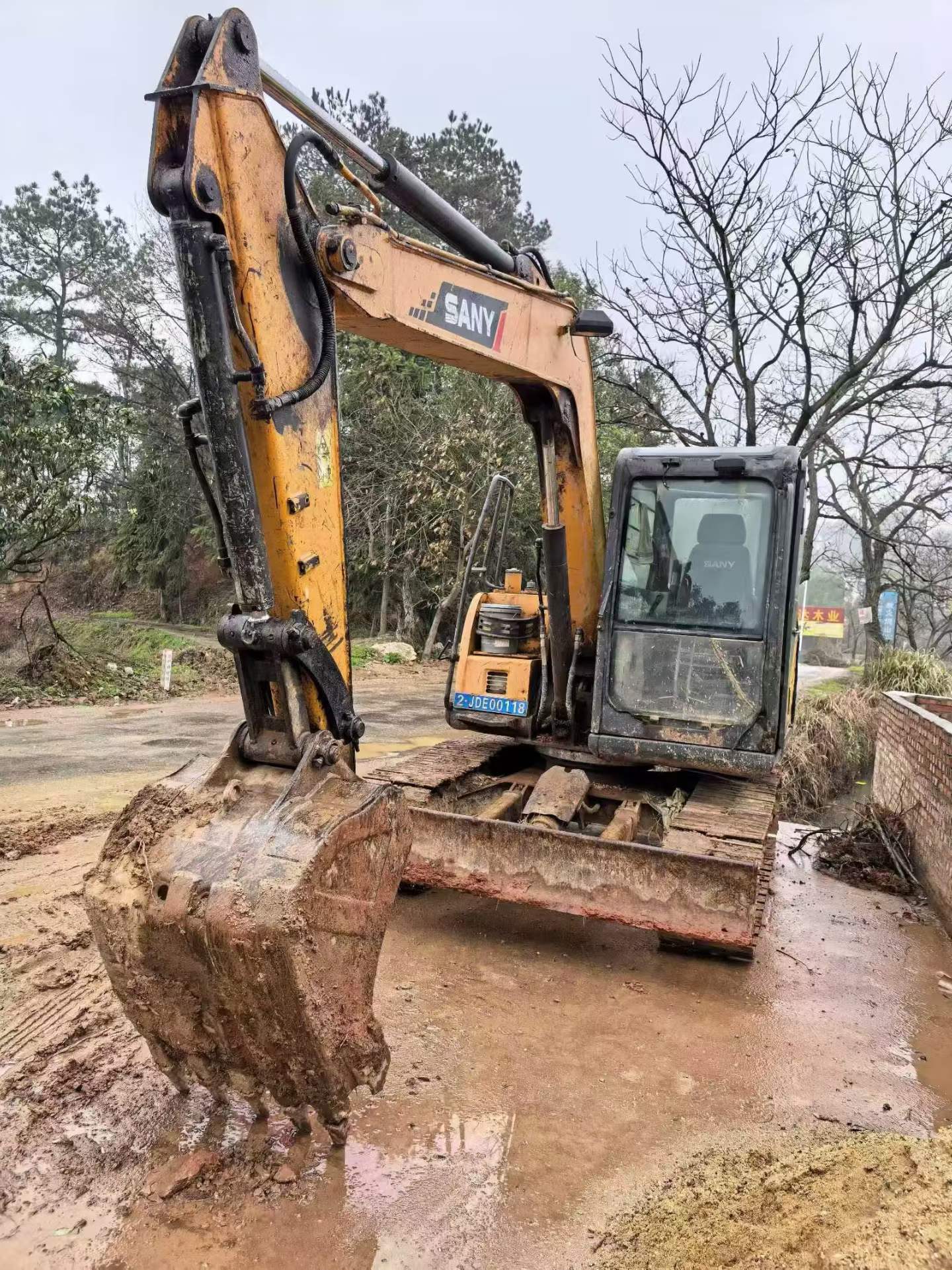 Buy Sany SY75 Used Excavator / 1