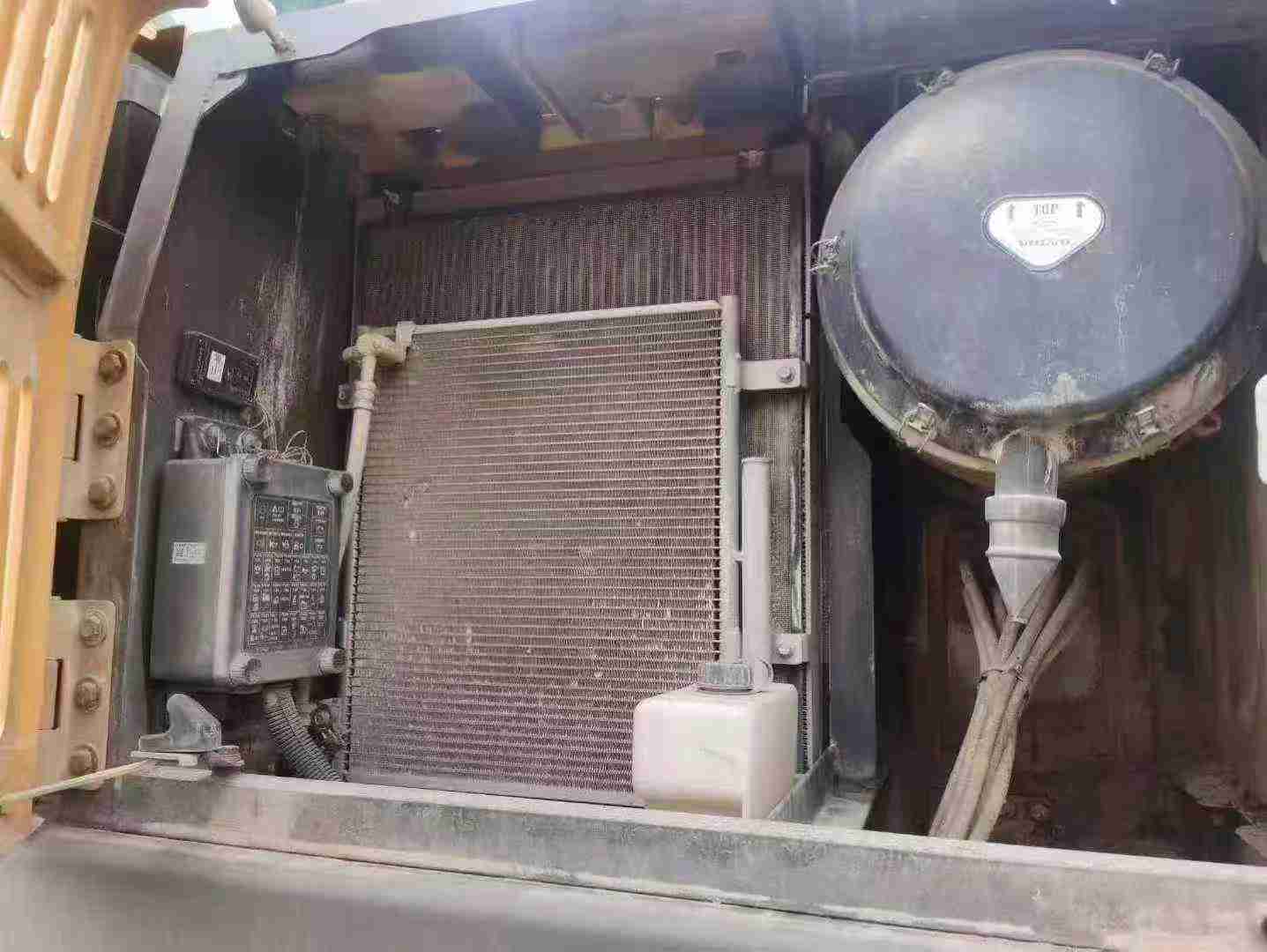 Buy Volvo EC380D Used Excavator / 8 Used Volvo EC380D Excavator 2019 Model / 8