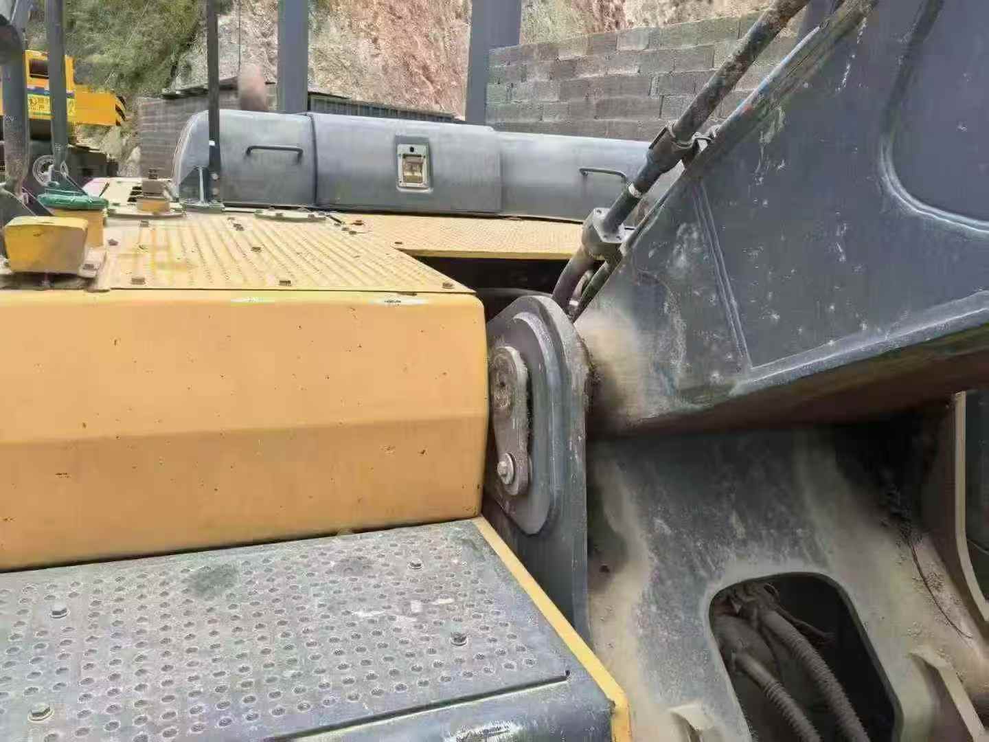 Buy JohnDeere E360 Used Excavator / 5 Used JohnDeere E360 Excavator 2017 Model / 5