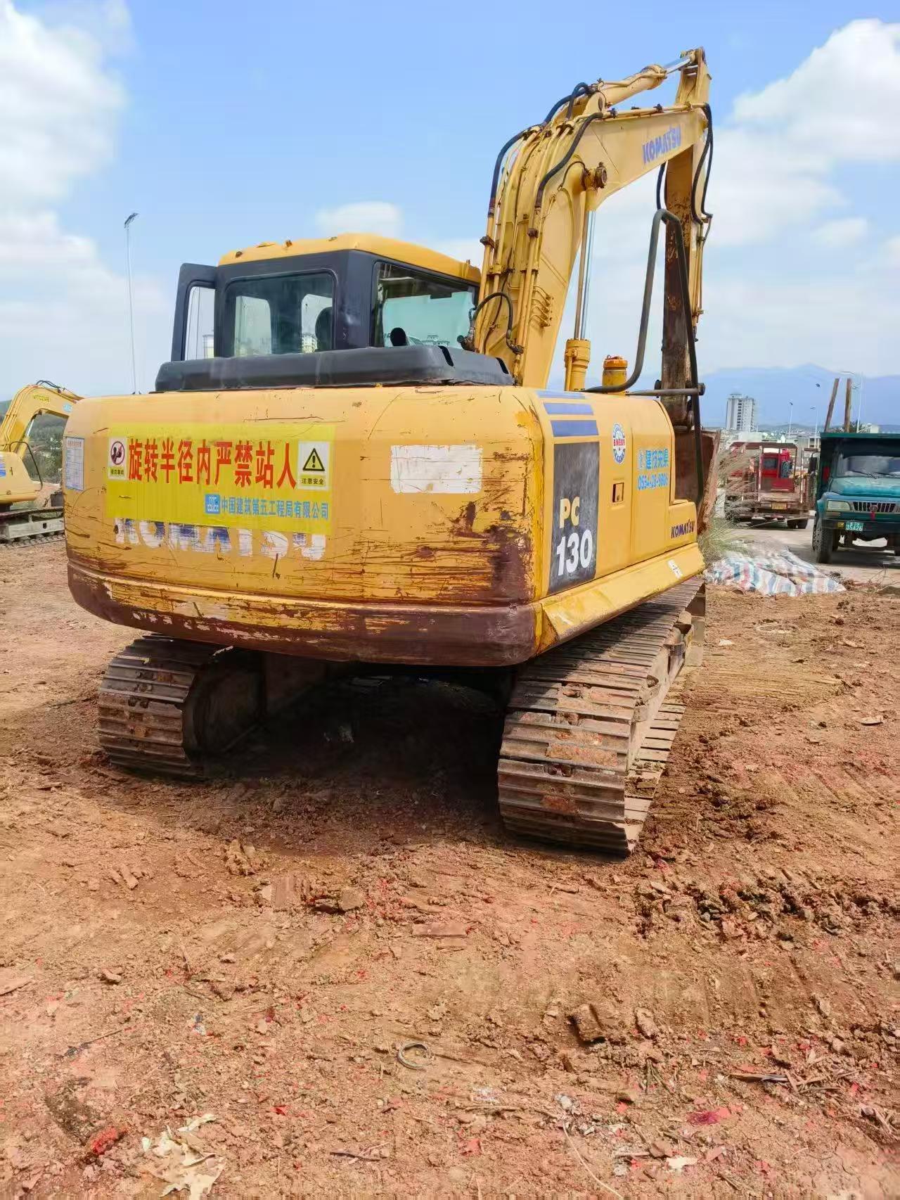 Buy Komatsu PC130-7 Used Excavator / 1
