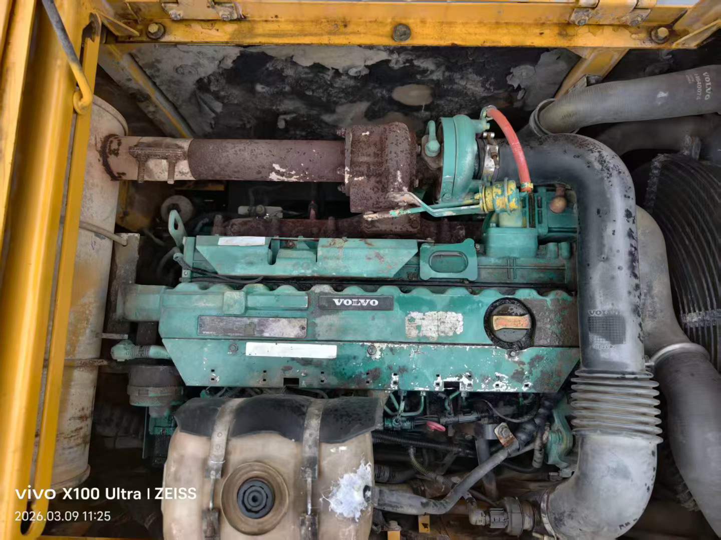 Buy Volvo EC210B Used Excavator / 6 Used Volvo EC210B Excavator 2013 Model / 6