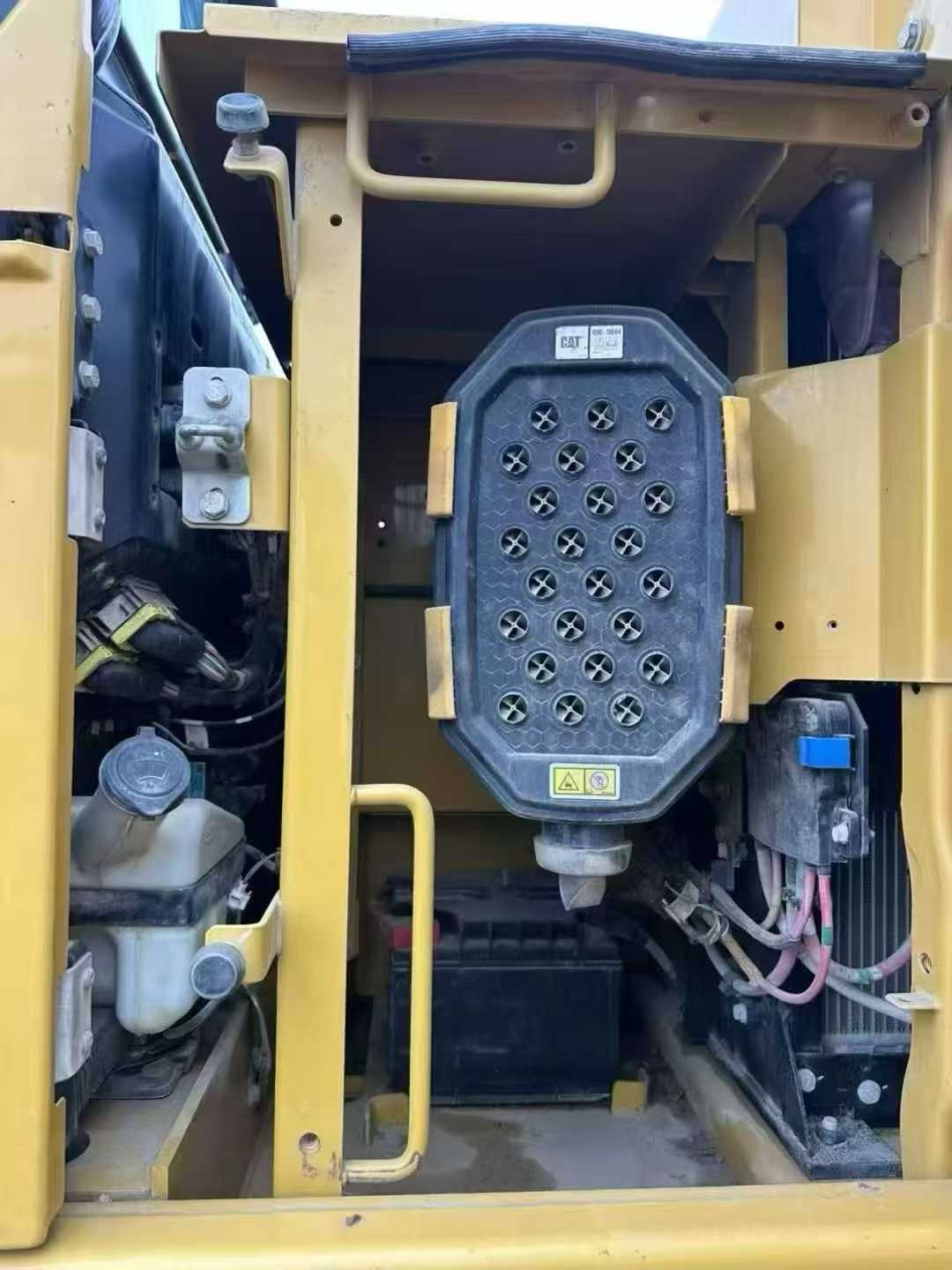 Buy Caterpillar CAT333 Used Excavator / 9 Used Caterpillar CAT333 Excavator 2022 Model / 9