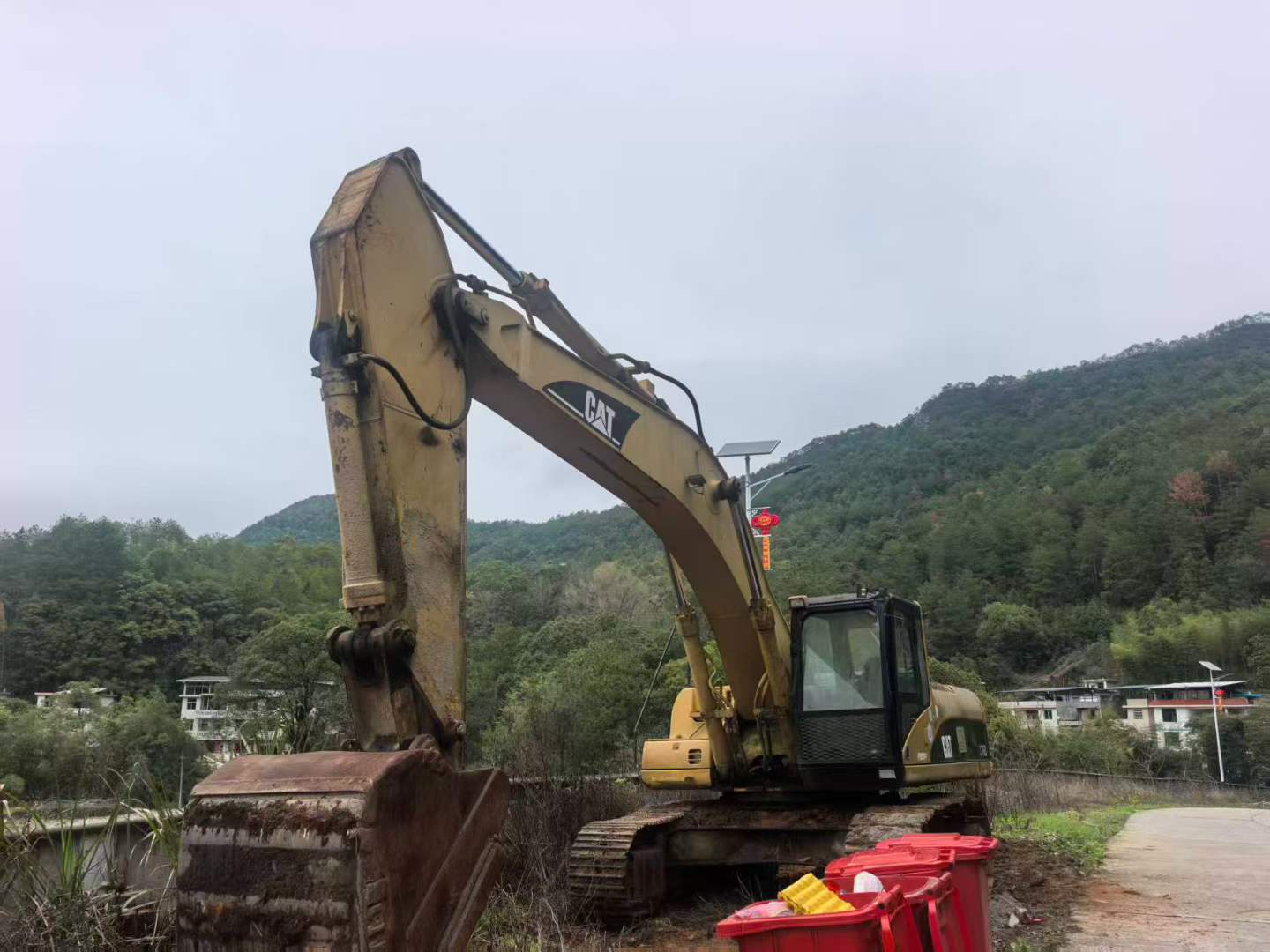 Buy Caterpillar 330C Used Excavator / 5 Used Caterpillar 330C Excavator 2016 Model / 5