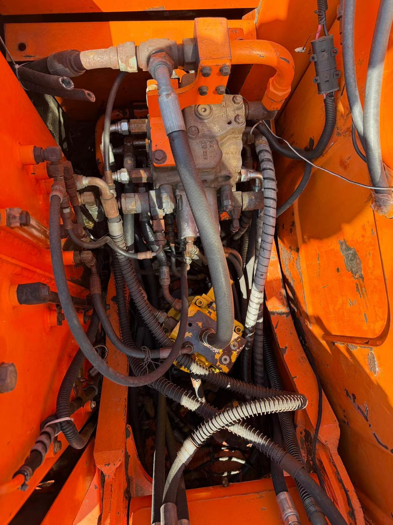 Buy Doosan DH80 Used Excavator / 6 Used Doosan DH80 Excavator 2016 Model / 6