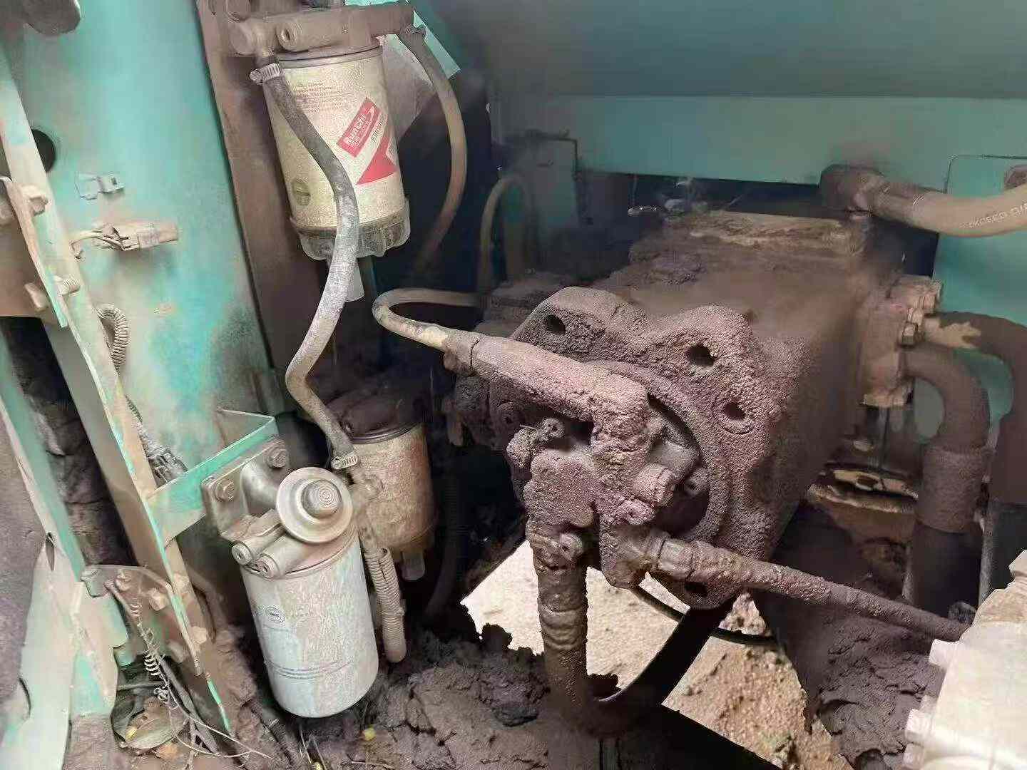 Used Kobelco SK210-6 Excavator 2016 Model / 3