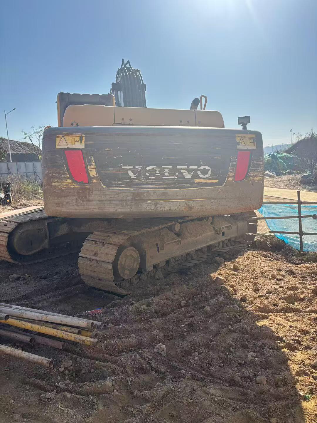 Buy Volvo EC210B Used Excavator / 1