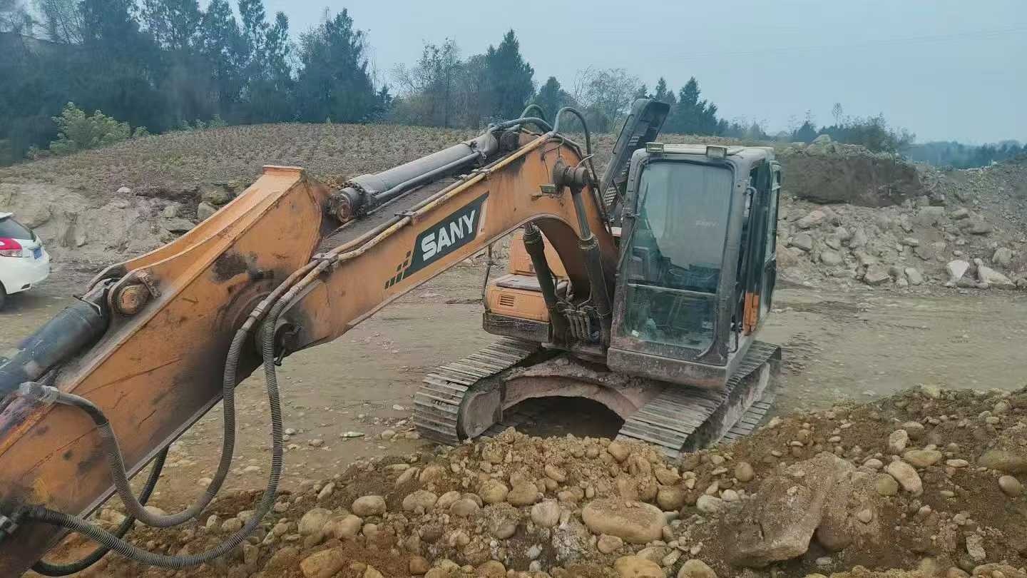 Buy Sany SY135-8S Used Excavator / 1