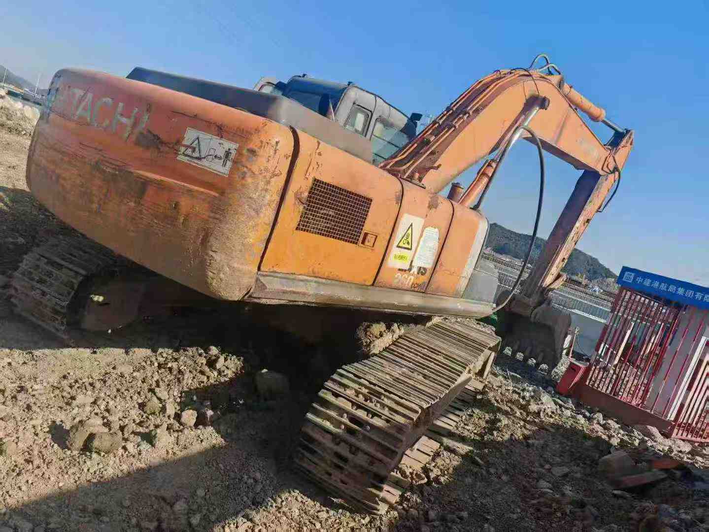 Used Hitachi ZX260-3G Excavator 2016 Model / 3