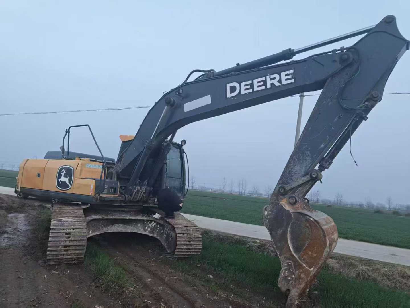 Buy JohnDeere E210 Used Excavator / 2 Used JohnDeere E210 Excavator 2017 Model / 2