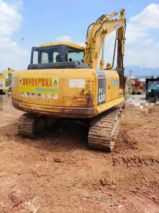 Buy Komatsu PC130-7 Used Excavator / 1