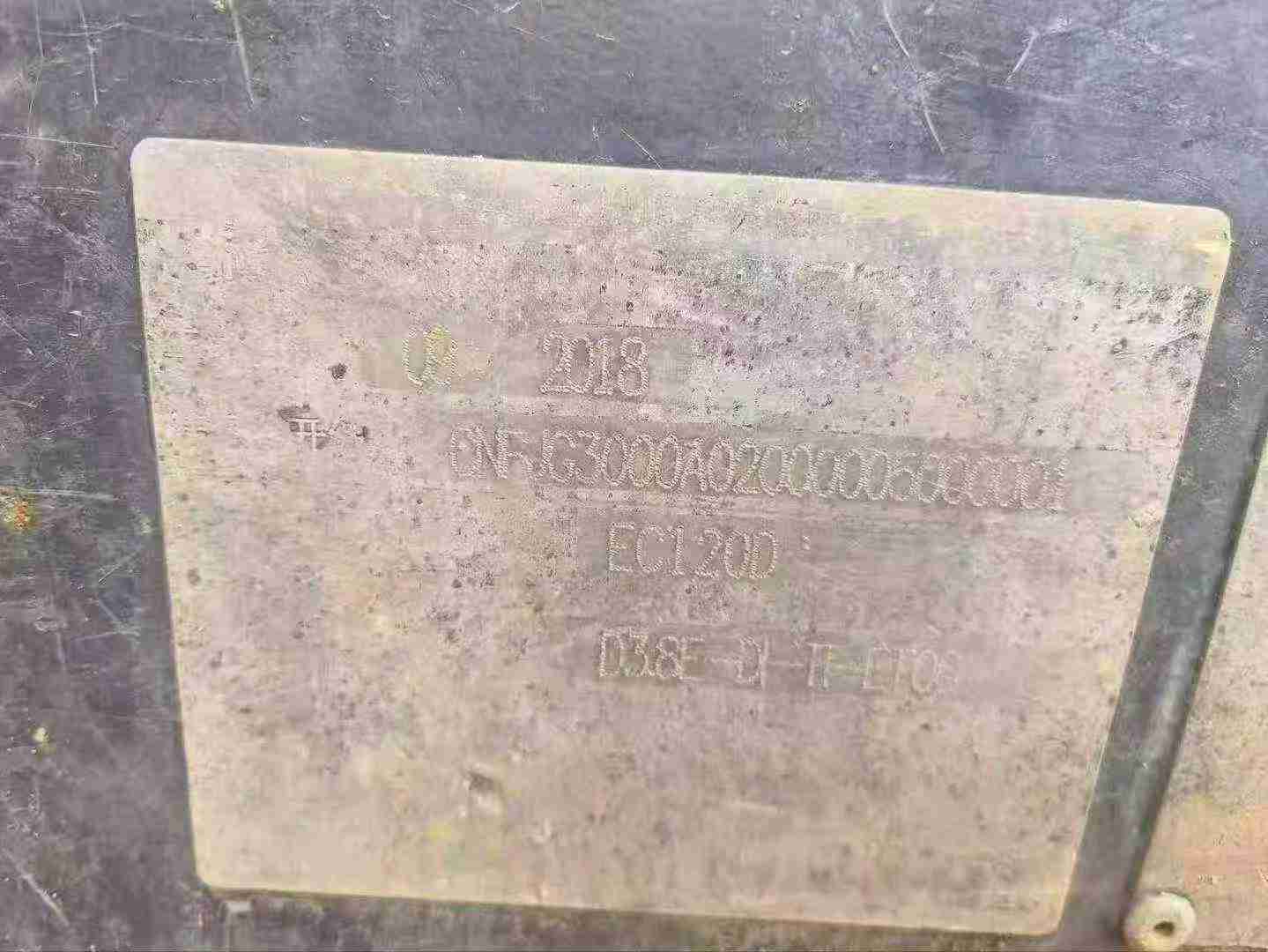 Used Volvo L120E Excavator 2019 Model / 4