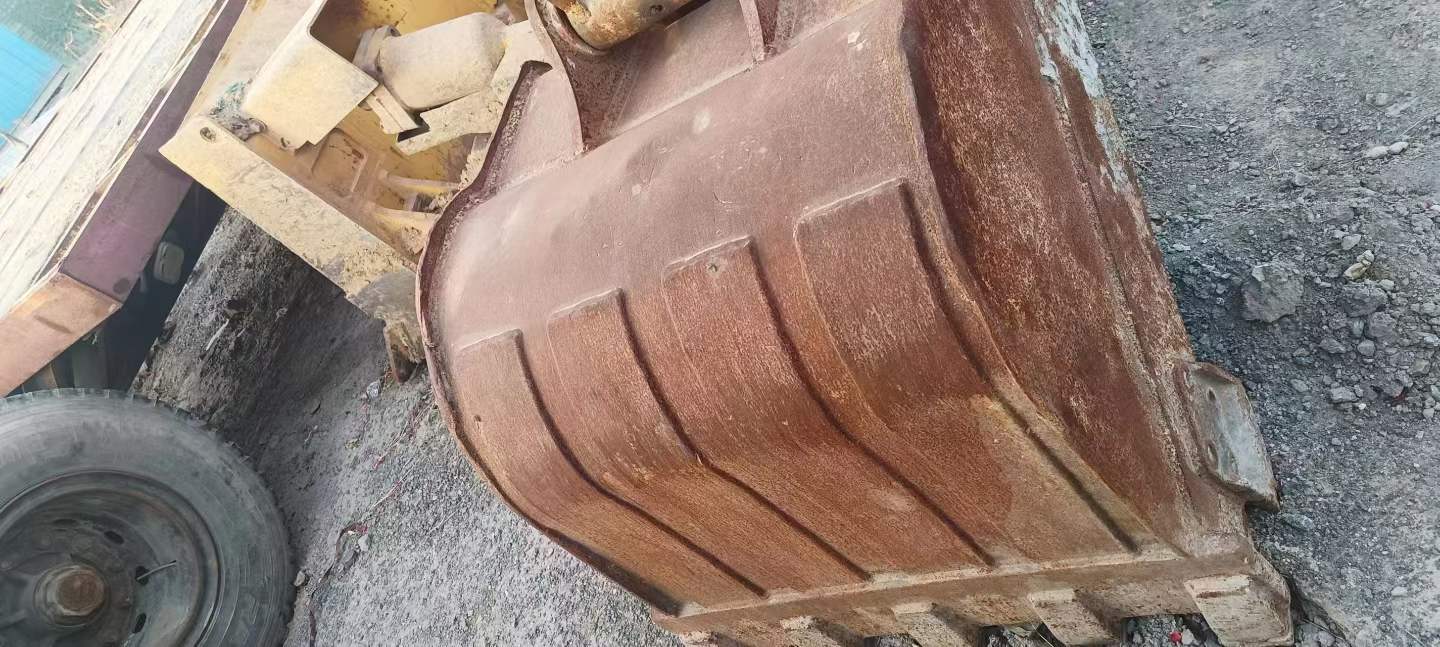 Buy Hyundai R300LC-5 Used Excavator / 2 Used Hyundai R300LC-5 Excavator 2016 Model / 2