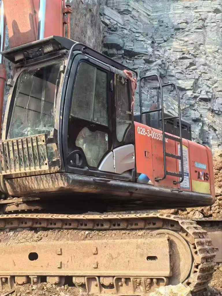 Buy Hitachi ZX490LCH-5A Used Excavator / 2 Used Hitachi ZX490LCH-5A Excavator 2019 Model / 2