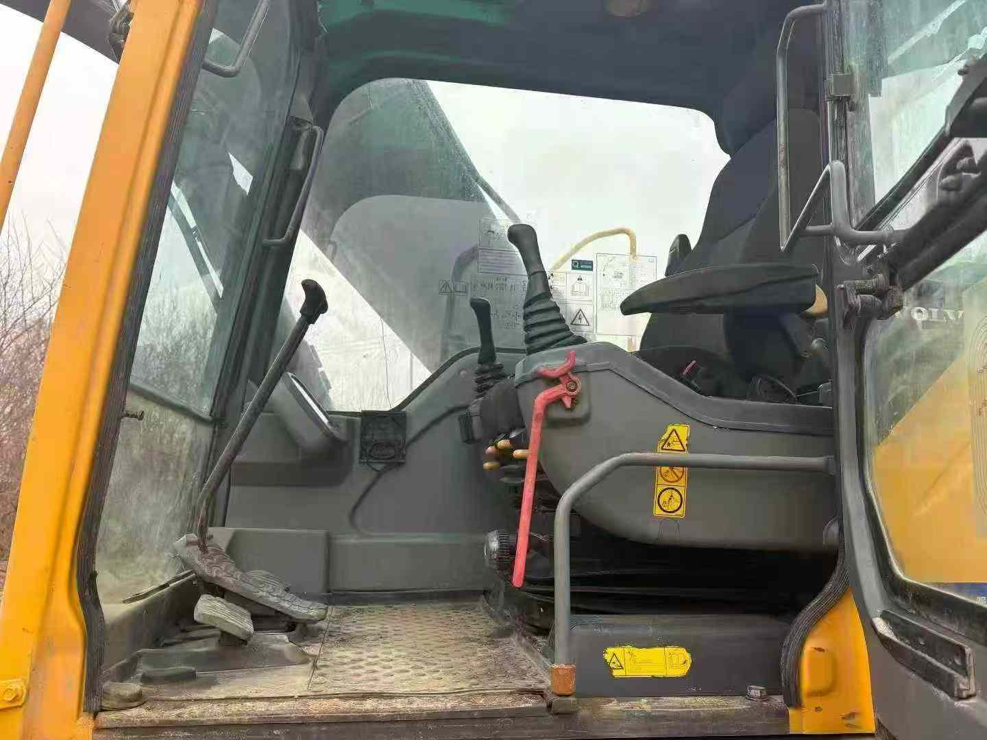 Buy Volvo EC200 Used Excavator / 4 Used Volvo EC200 Excavator 2016 Model / 4