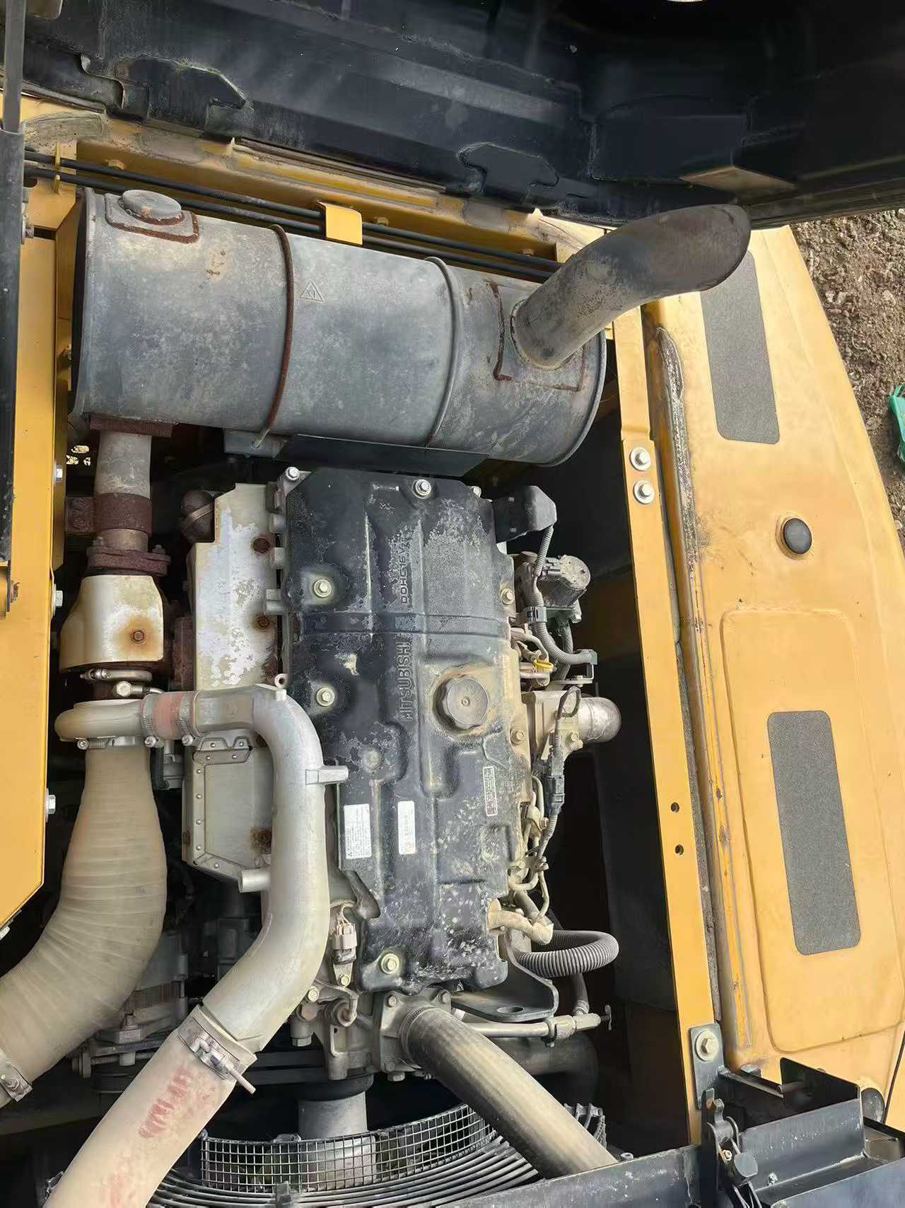 Used Sany SY200C Excavator 2020 Model / 4