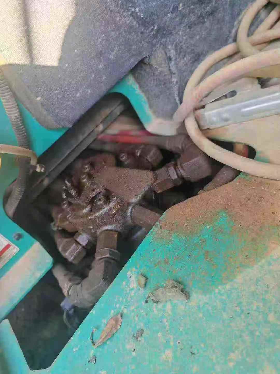 Used Kobelco SK200-2 Excavator 2012 Model / 5