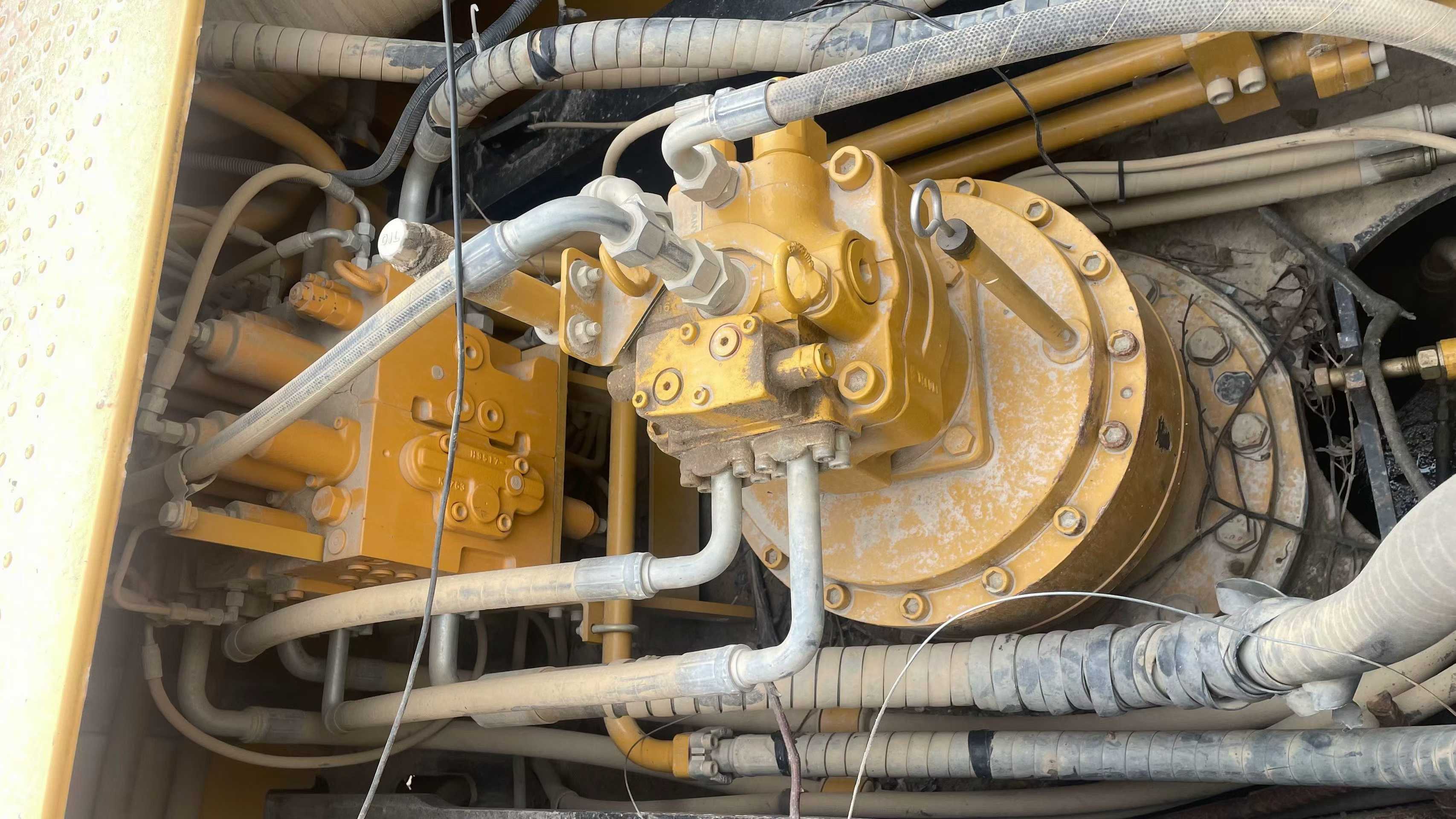 Used Sany SY305C Excavator 2020 Model / 4