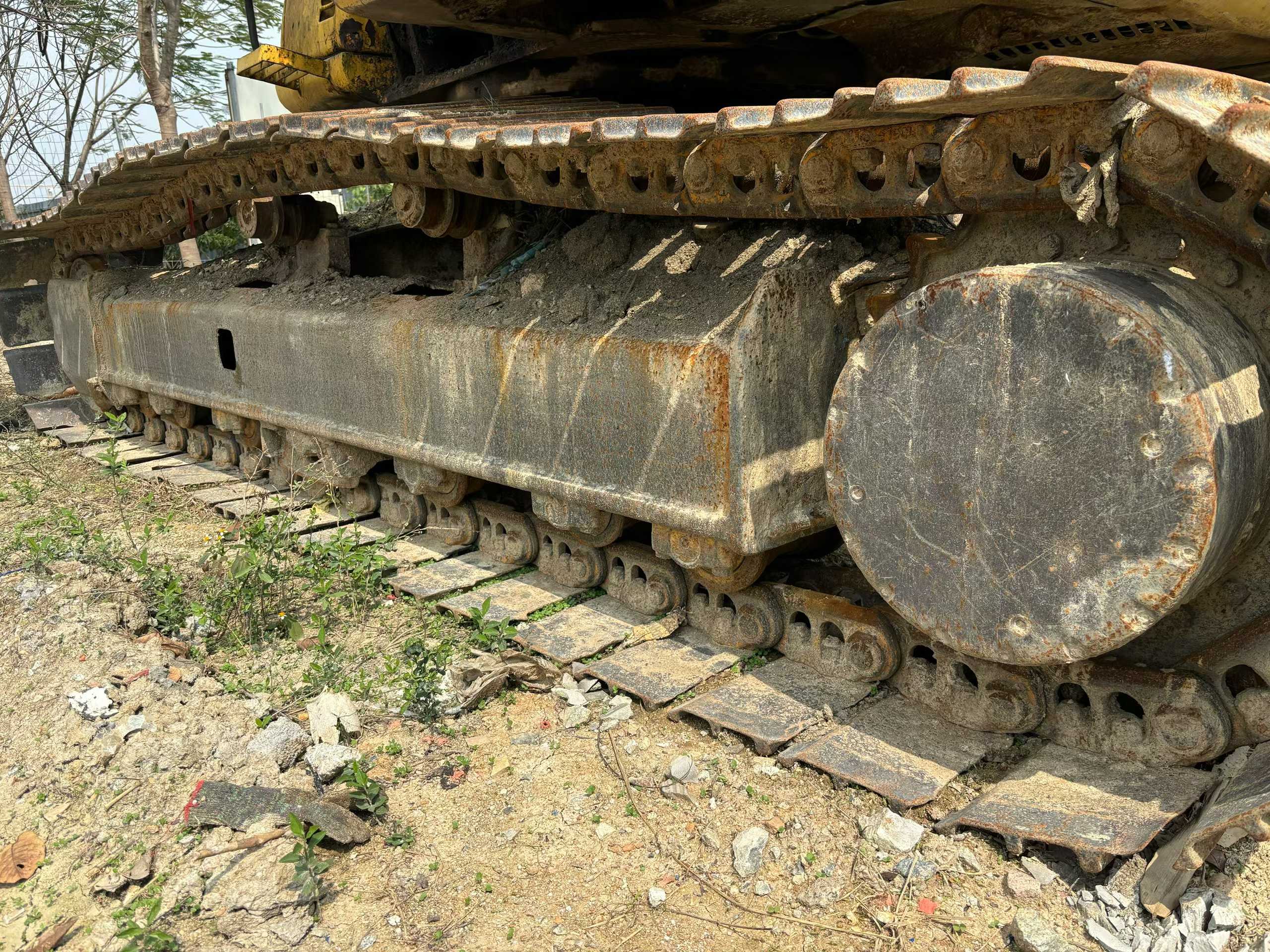 Buy Sumitomo SH200Z3 Used Excavator / 3 Used Sumitomo SH200Z3 Excavator 2016 Model / 3