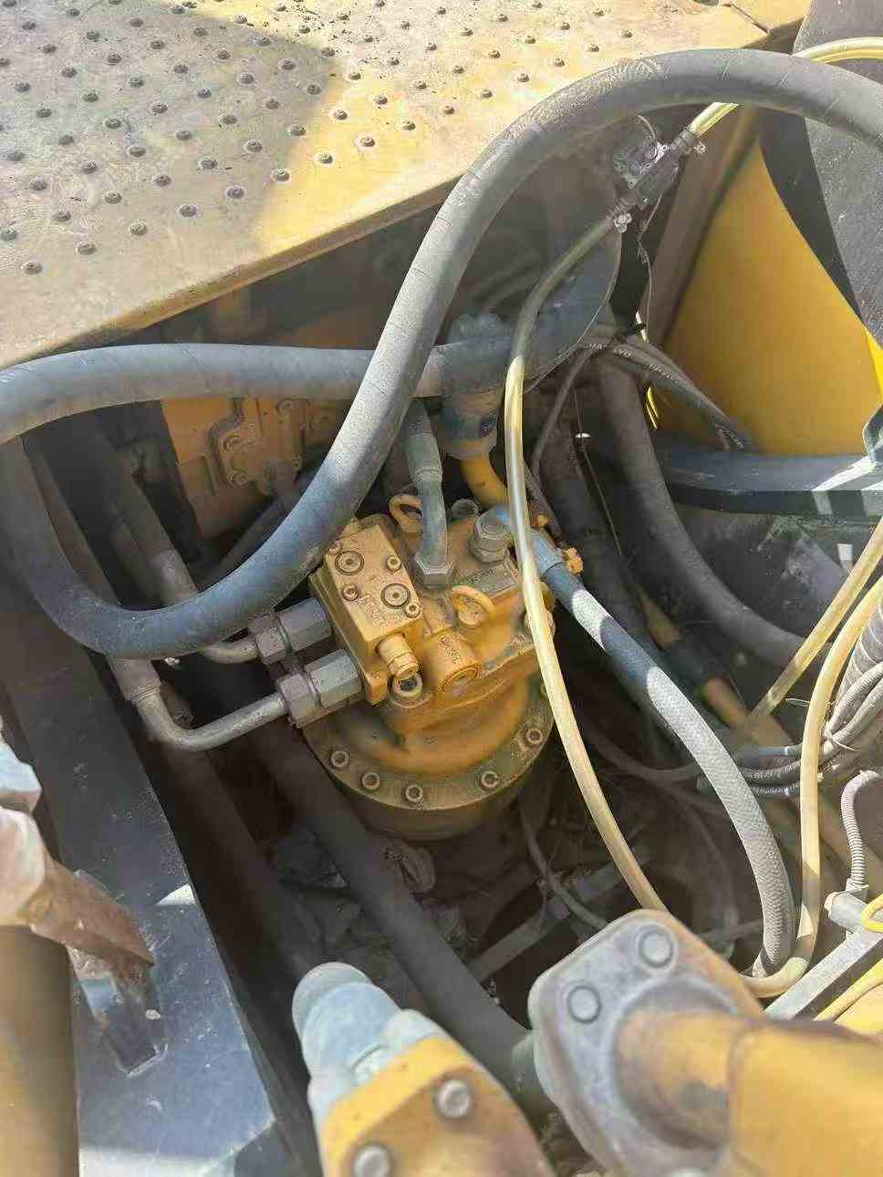 Used Sany SY215C Excavator 2017 Model / 3