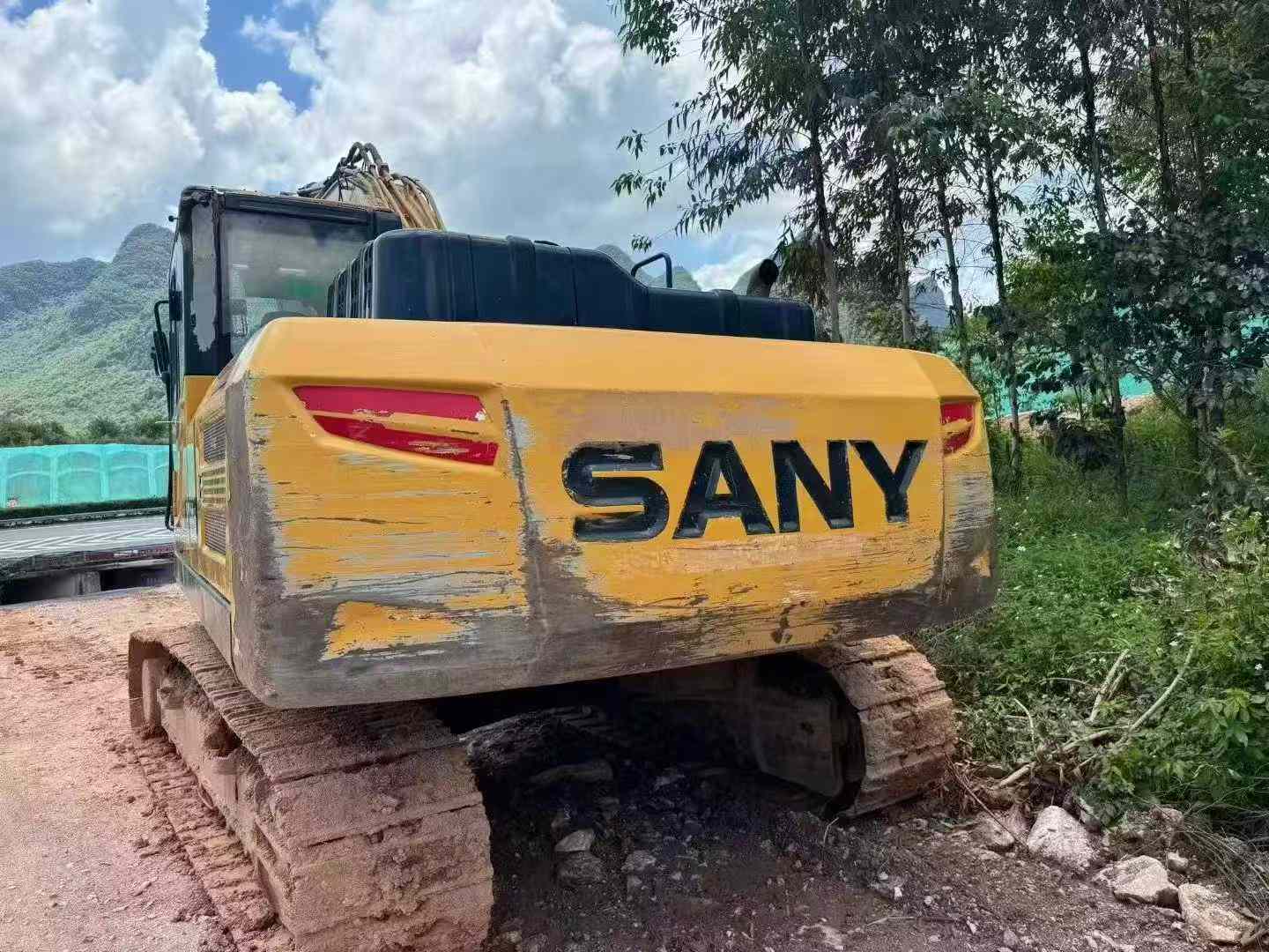 Used Sany SY215H Excavator 2021 Model / 5