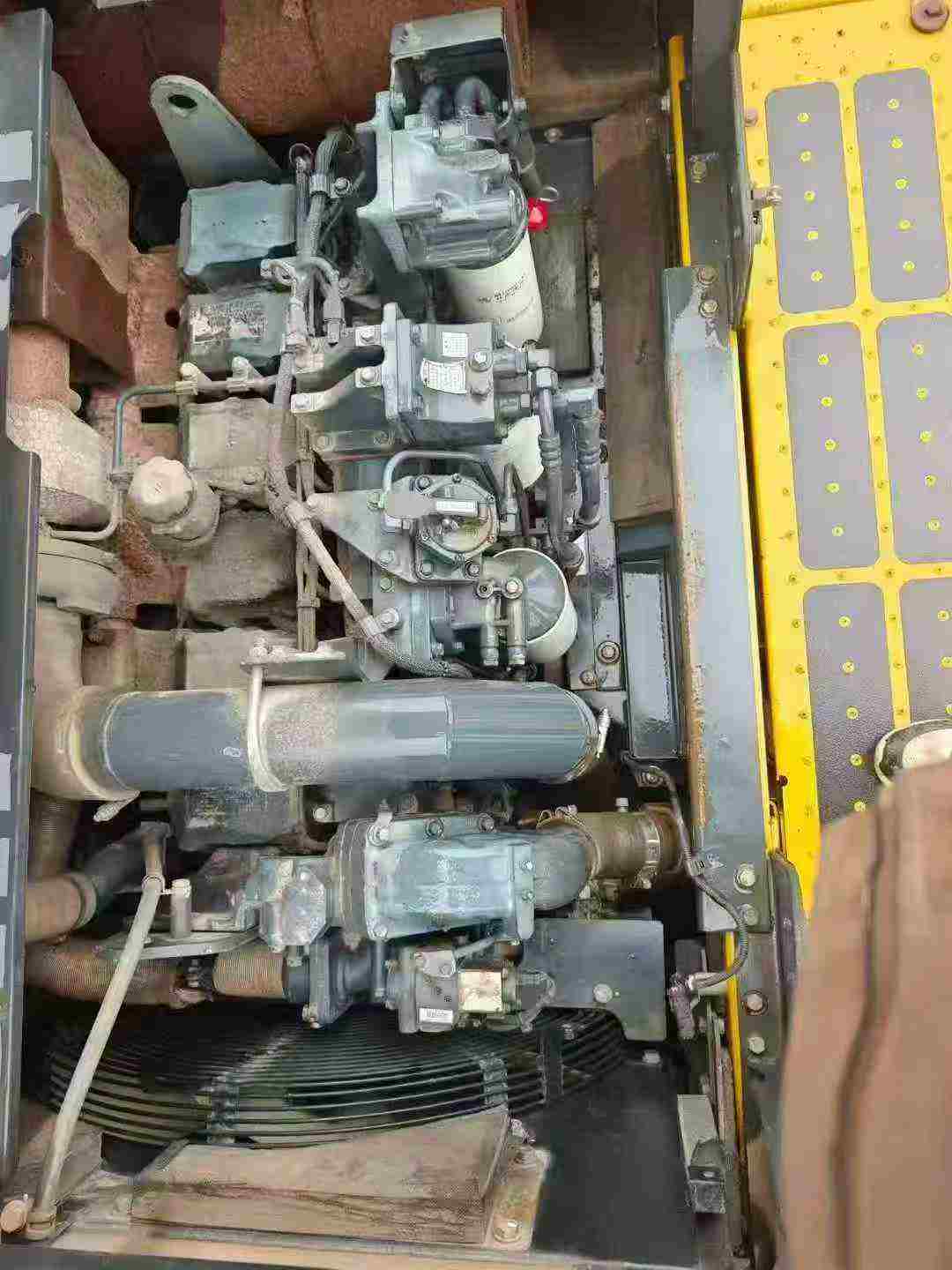 Buy Komatsu PC450-8 Used Excavator / 2 Used Komatsu PC450-8 Excavator 2014 Model / 2