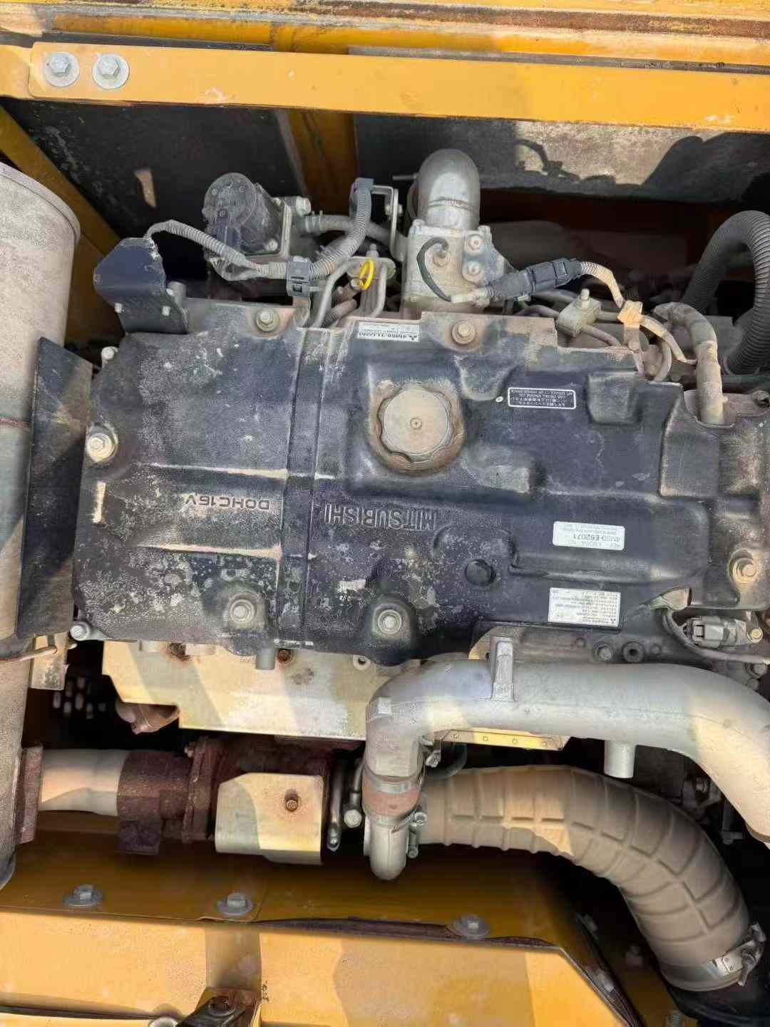 Used Sany SY200C Excavator 2022 Model / 4