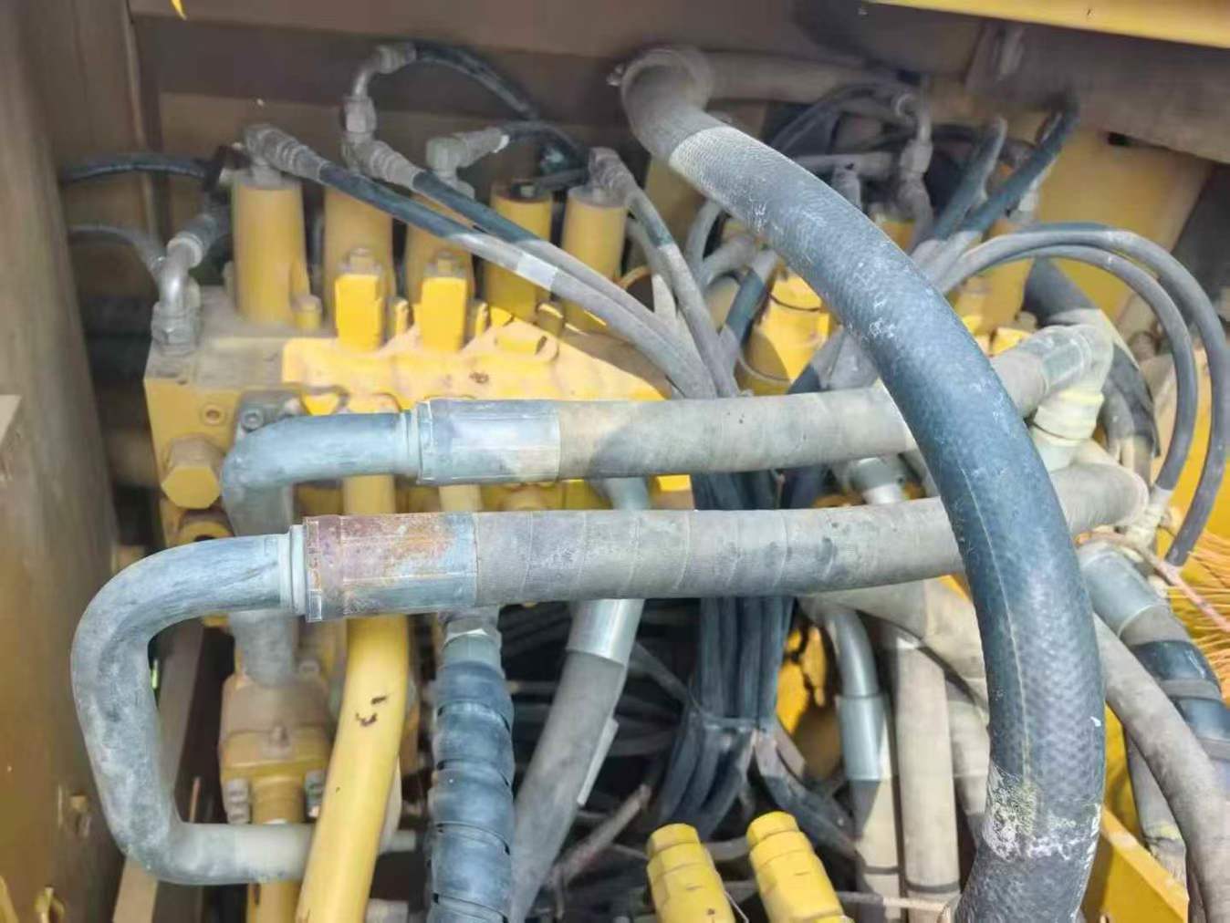 Buy Caterpillar 320D2GC Used Excavator / 4 Used Caterpillar 320D2GC Excavator 2014 Model / 4