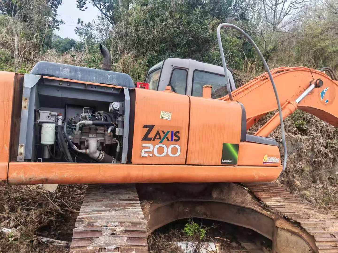 Used Hitachi ZX200-6 Excavator 2016 Model / 3