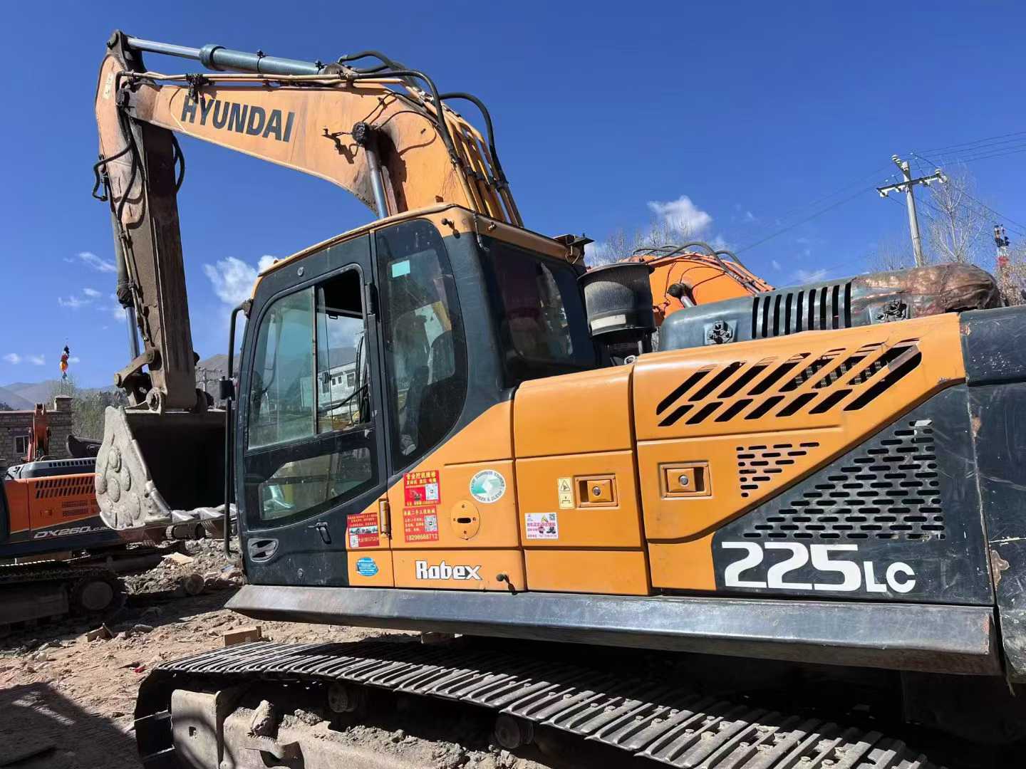 Buy Hyundai R225-7 Used Excavator / 1