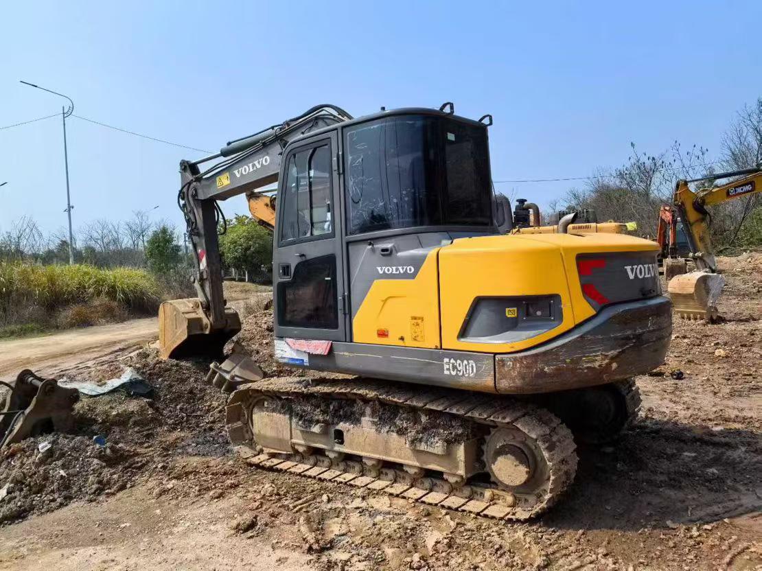 Buy Volvo EC75D Used Excavator / 1