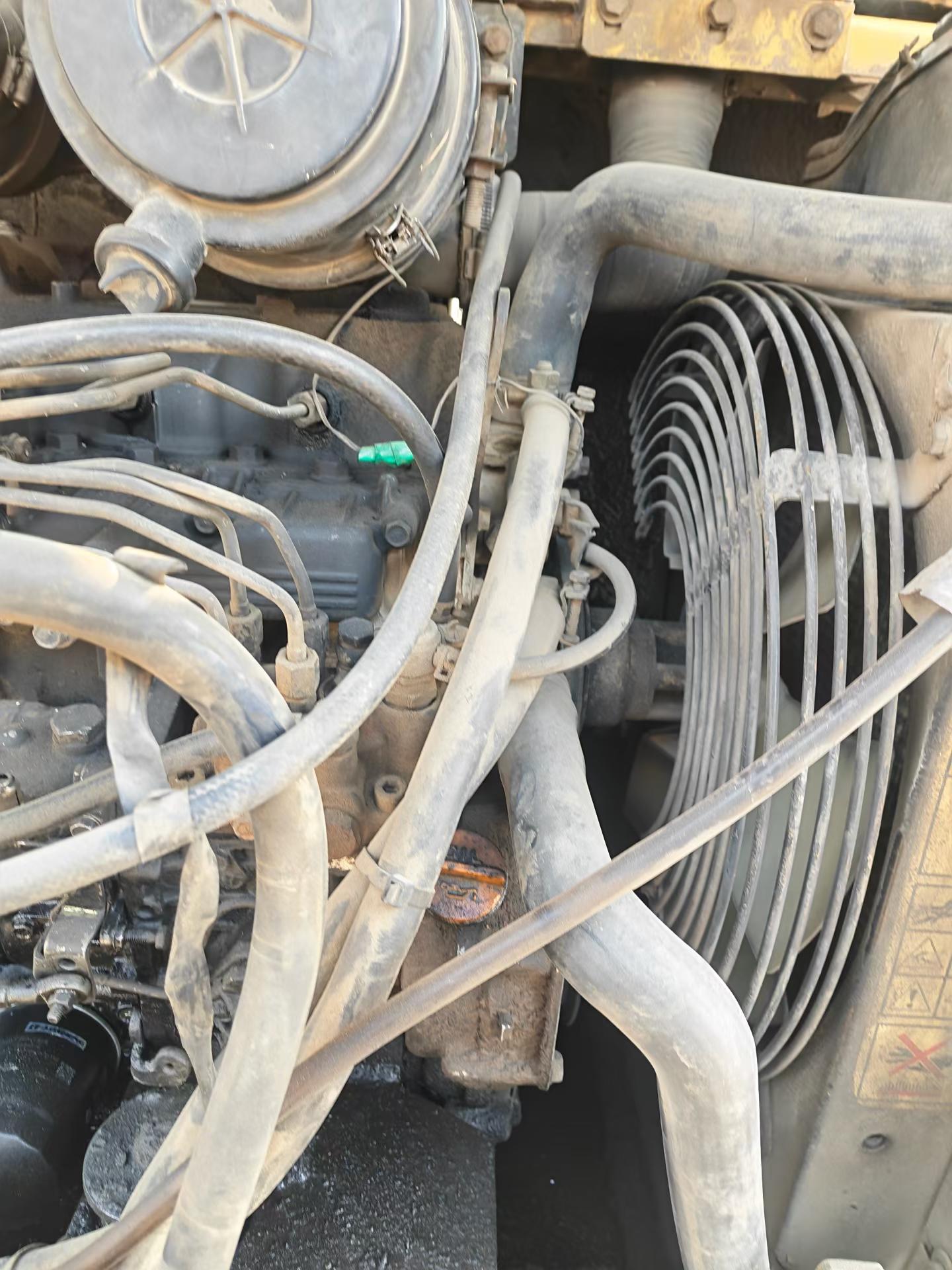 Buy Hyundai HX60 Used Excavator / 4 Used Hyundai HX60 Excavator 2016 Model / 4