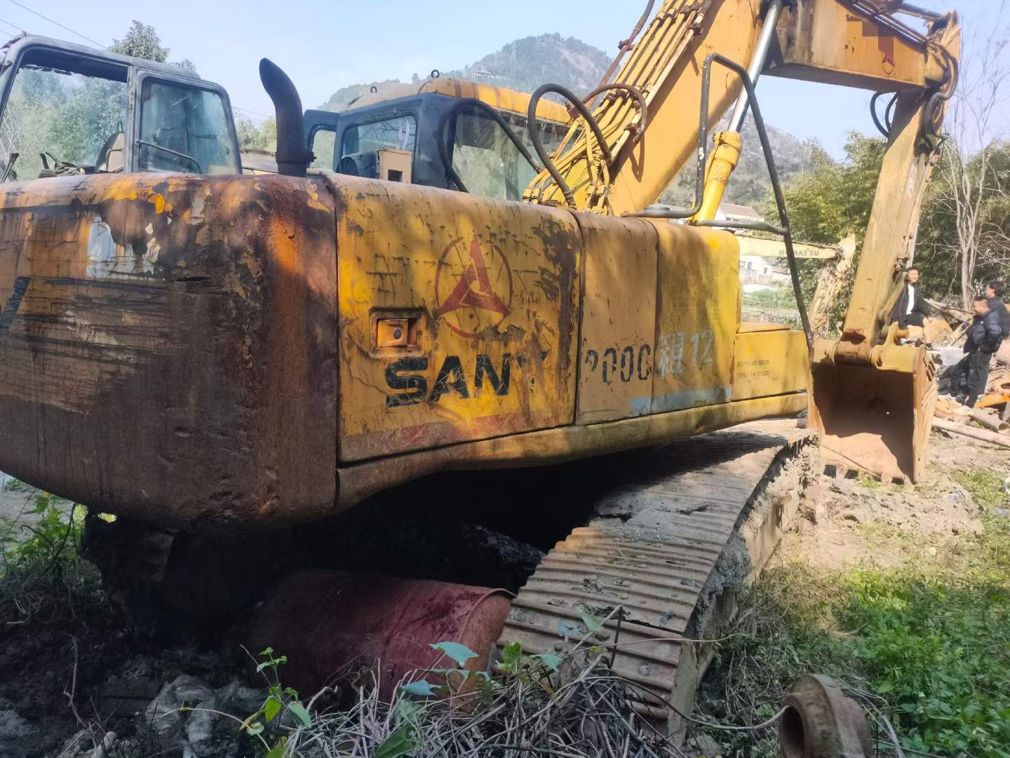 Buy Sany SY200C Used Excavator / 1
