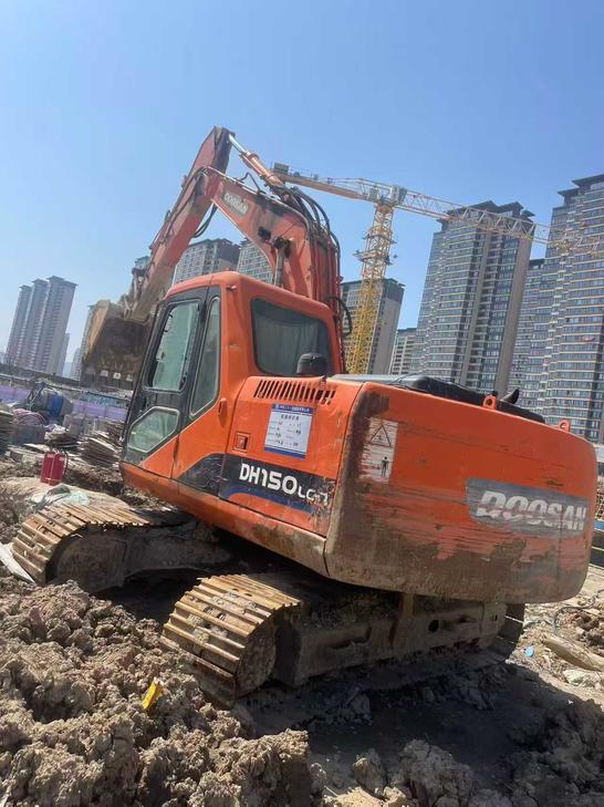 Buy Doosan DH150 Used Excavator / 1