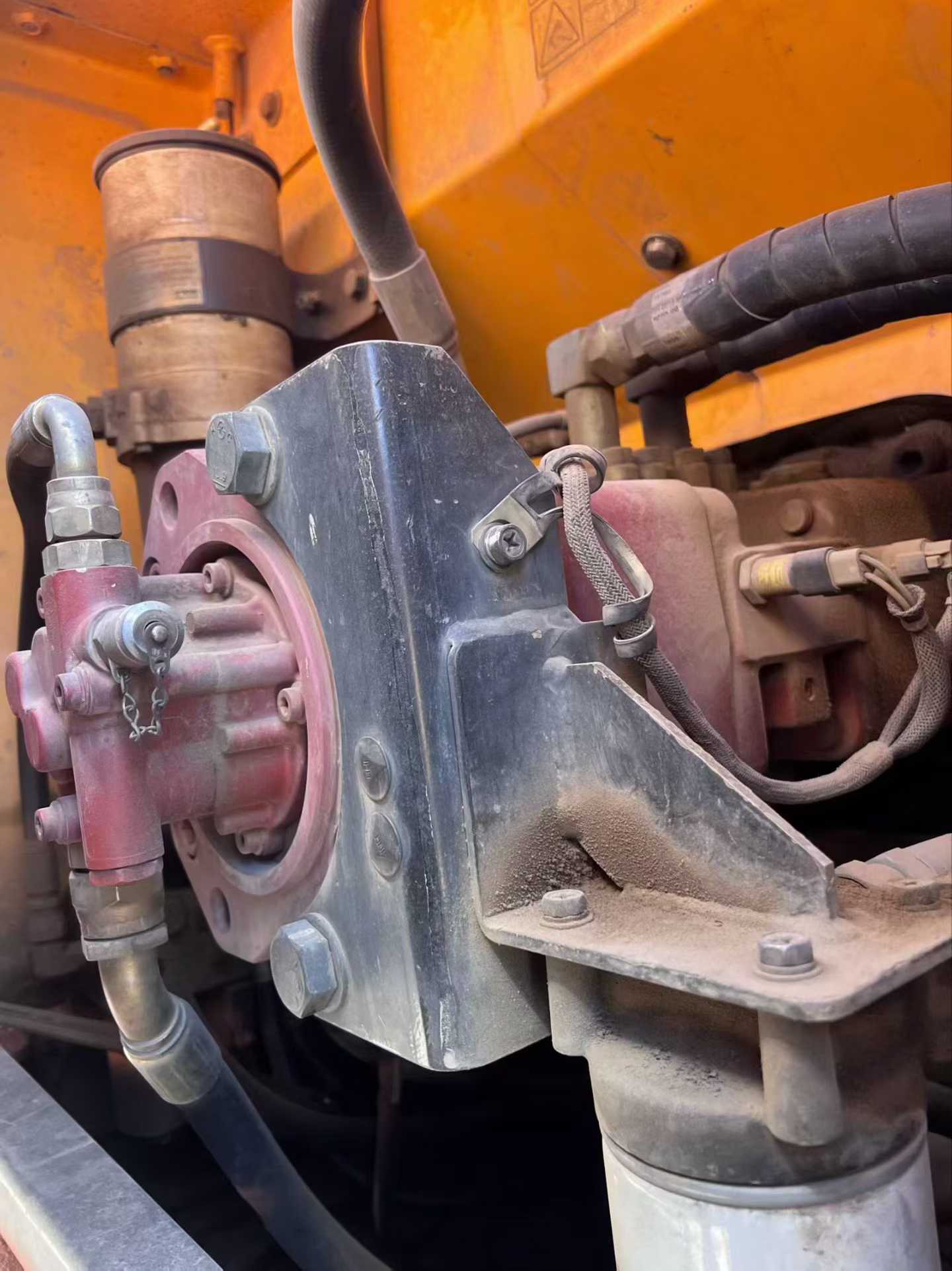 Buy Hyundai R225-7 Used Excavator / 6 Used Hyundai R225-7 Excavator 2017 Model / 6