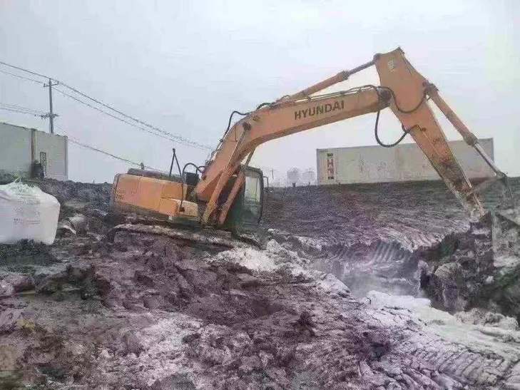 Buy Hyundai R215-7 Used Excavator / 1