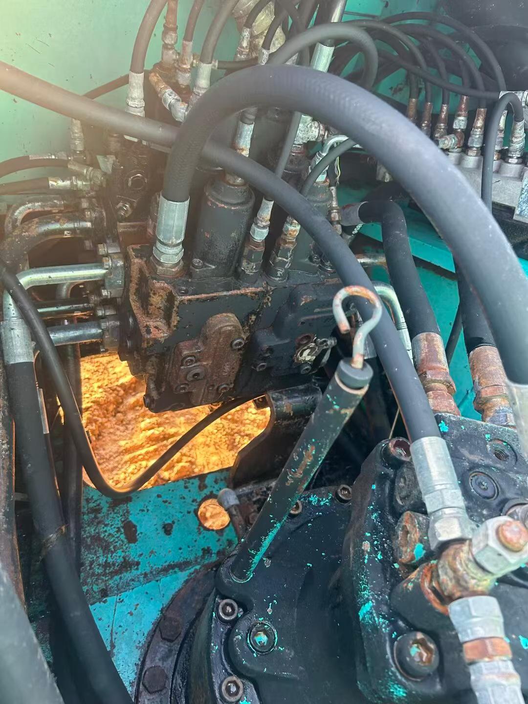 Used Kobelco SK260LC-8 Excavator 2016 Model / 6