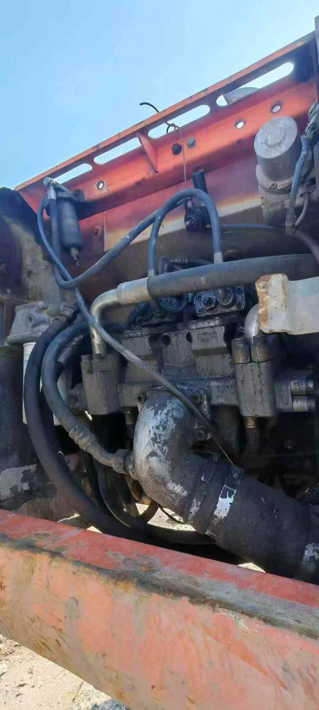 Used Hitachi ZX200-6 Excavator 2016 Model / 6