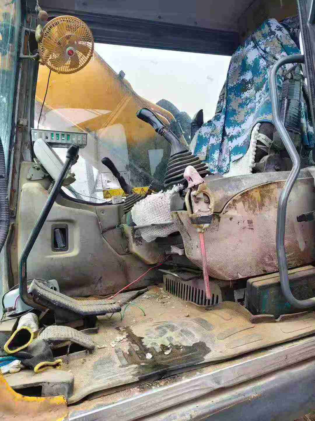 Buy Sany SY215C Used Excavator / 8 Used Sany SY215C Excavator 2016 Model / 8